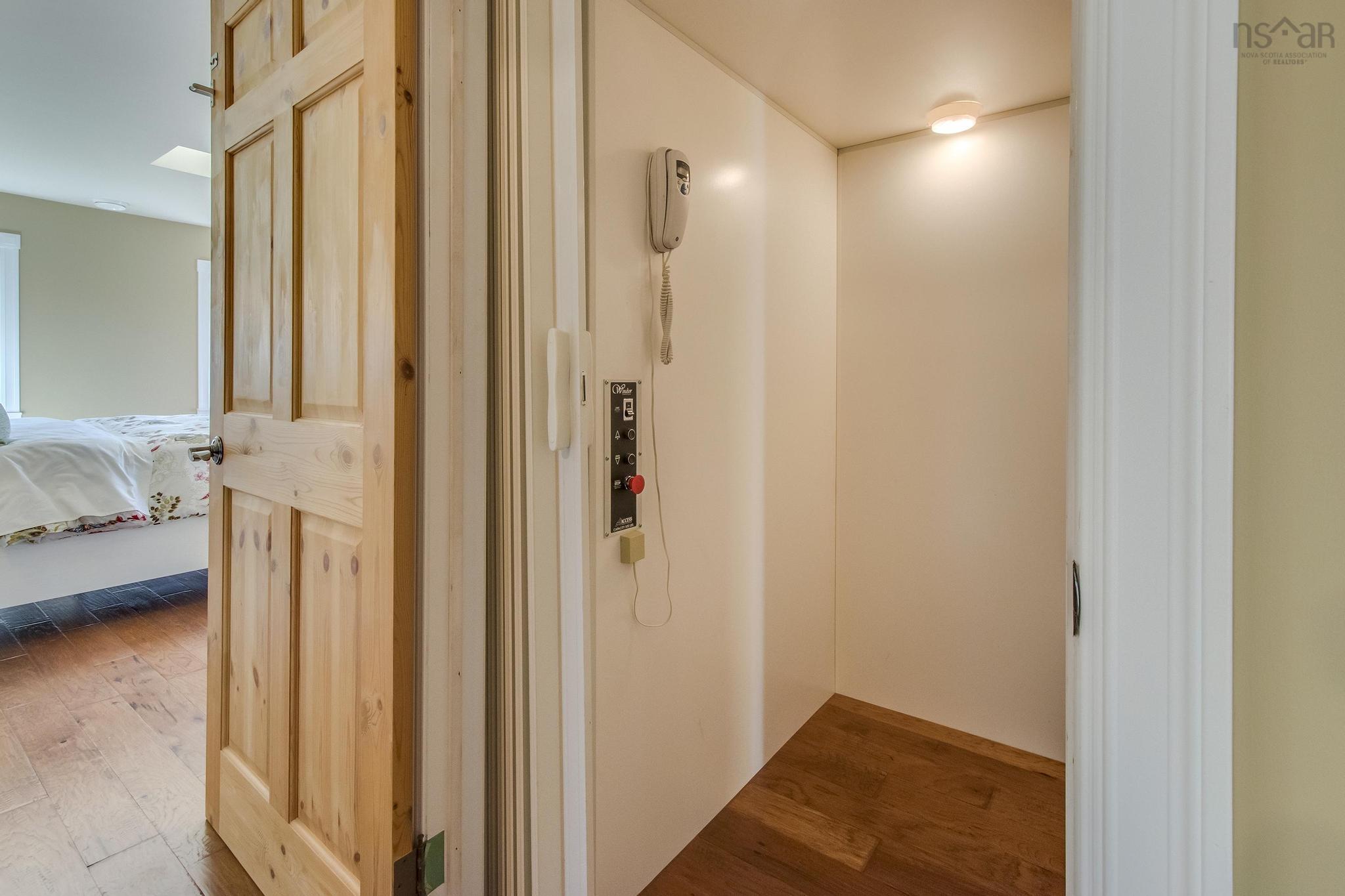 $1,390,000.00: 52 Captain Landers Court, Hebron