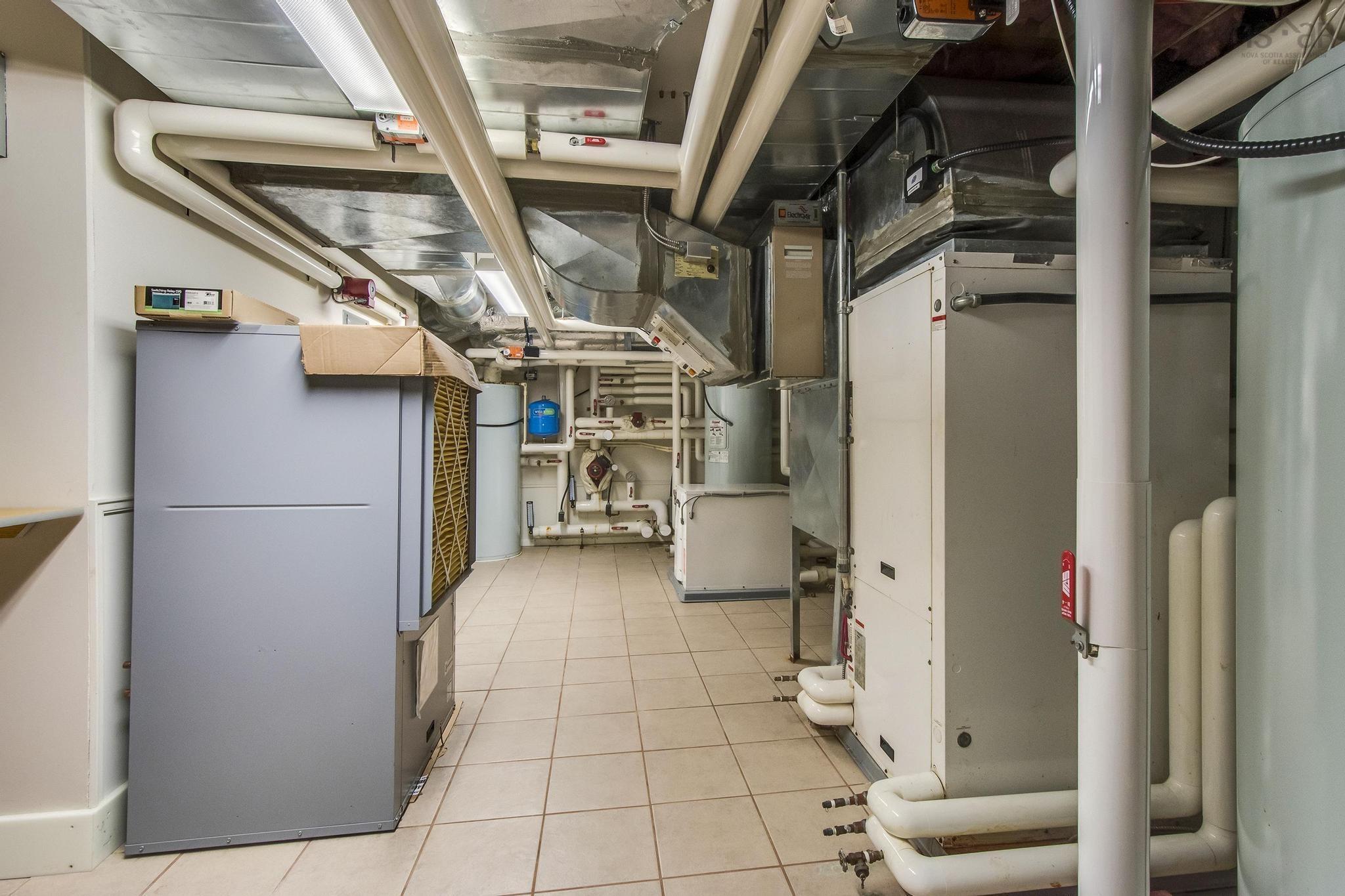 $1,390,000.00: 52 Captain Landers Court, Hebron