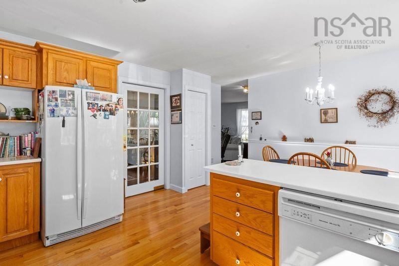 $650,000.00: 3A Dakin Drive, Halifax
