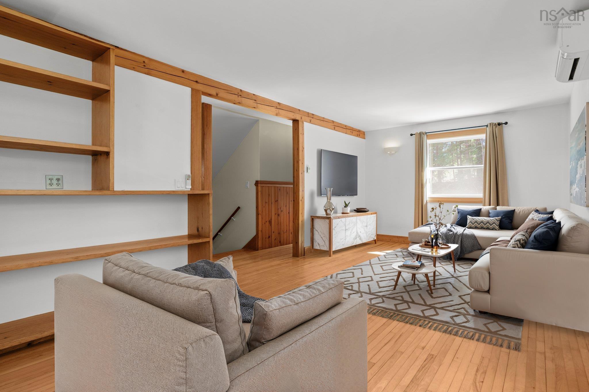 $699,900.00: 1176 White Rock Road, White Rock