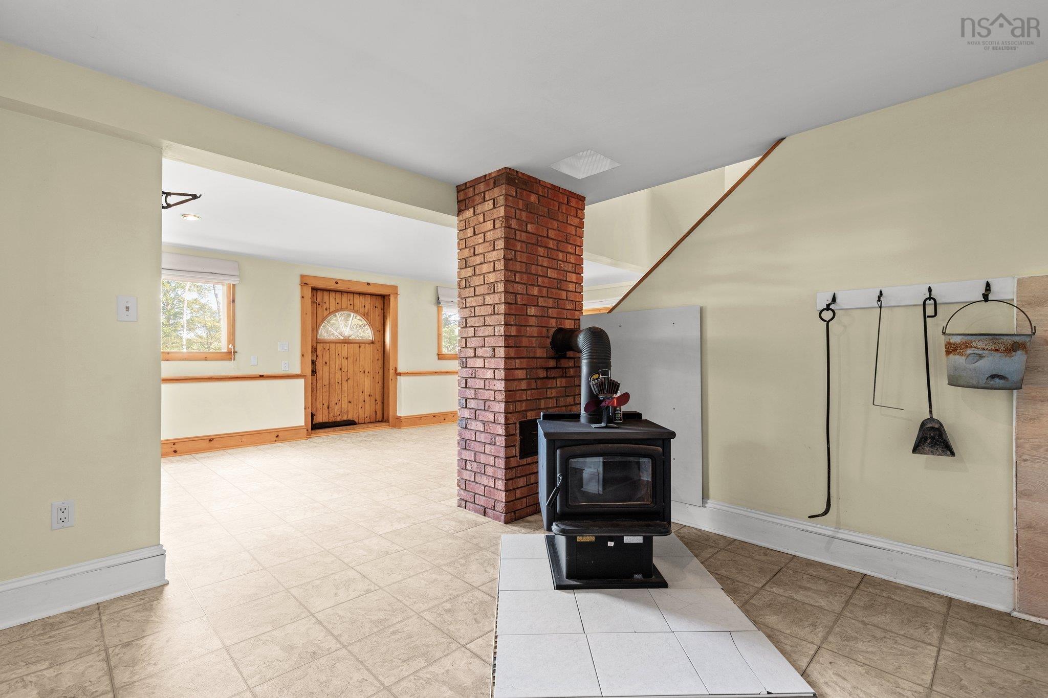 $699,900.00: 1176 White Rock Road, White Rock