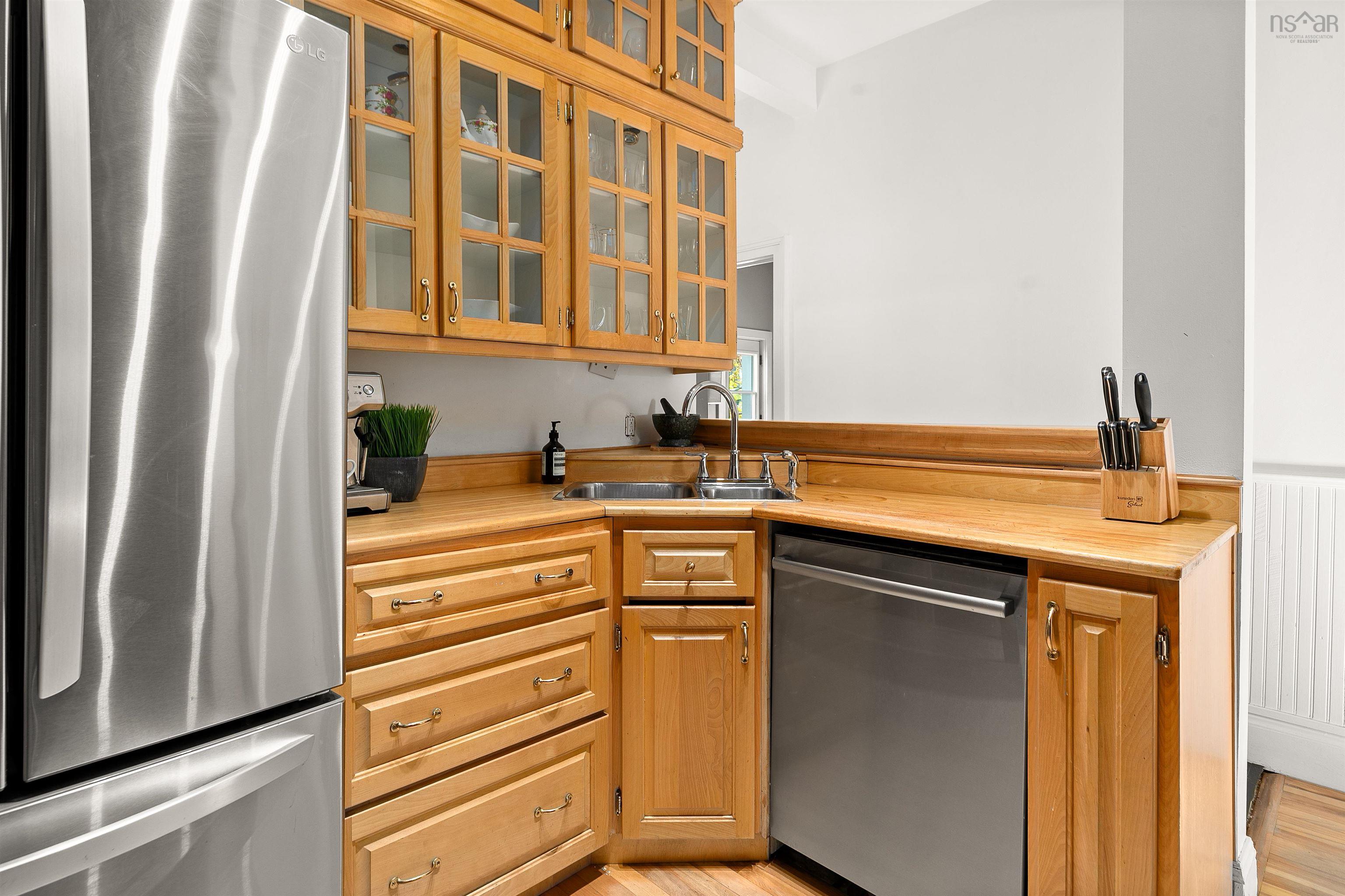 $529,900.00: 3 1354 Queen Street, Halifax