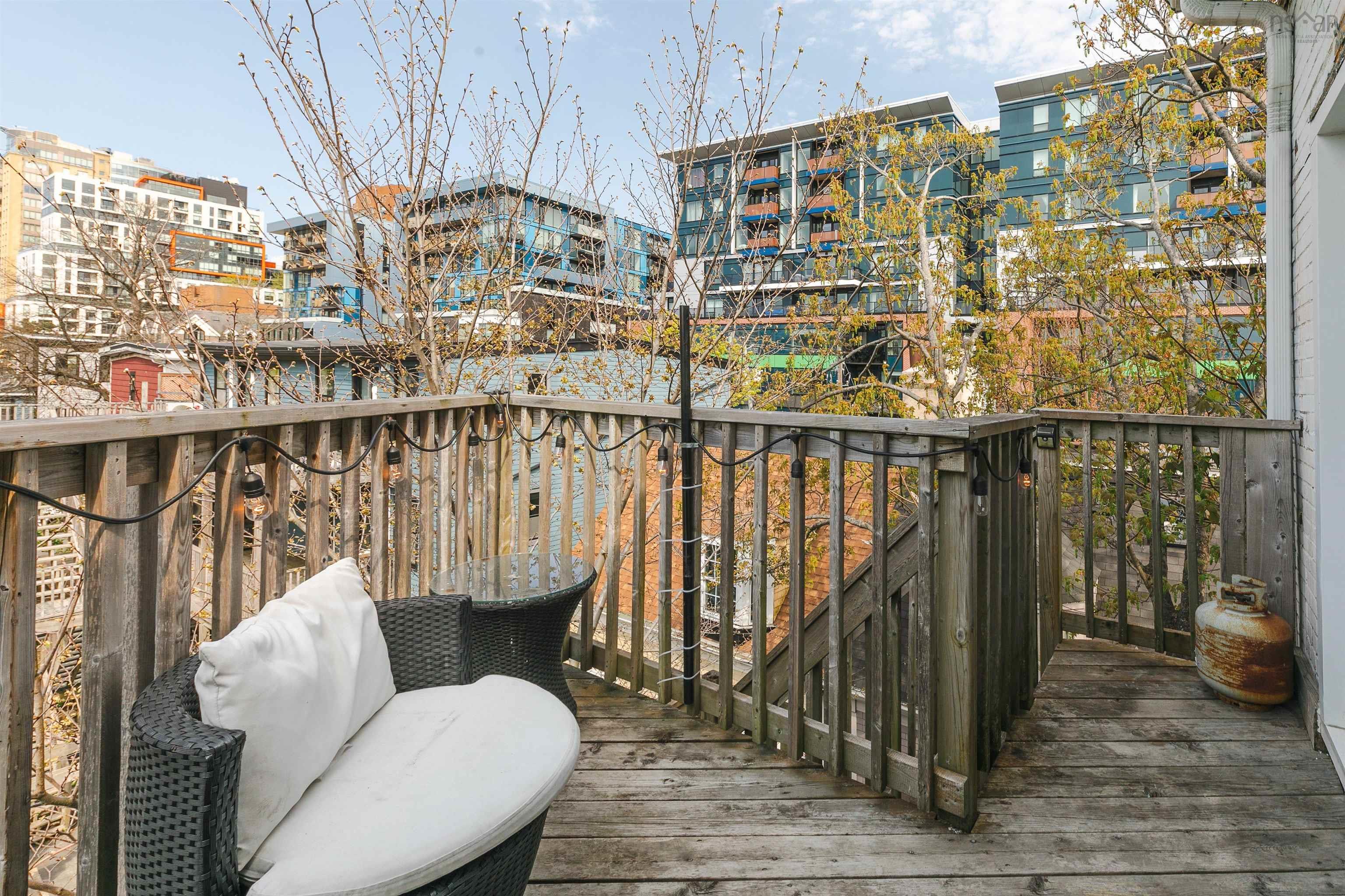 $529,900.00: 3 1354 Queen Street, Halifax