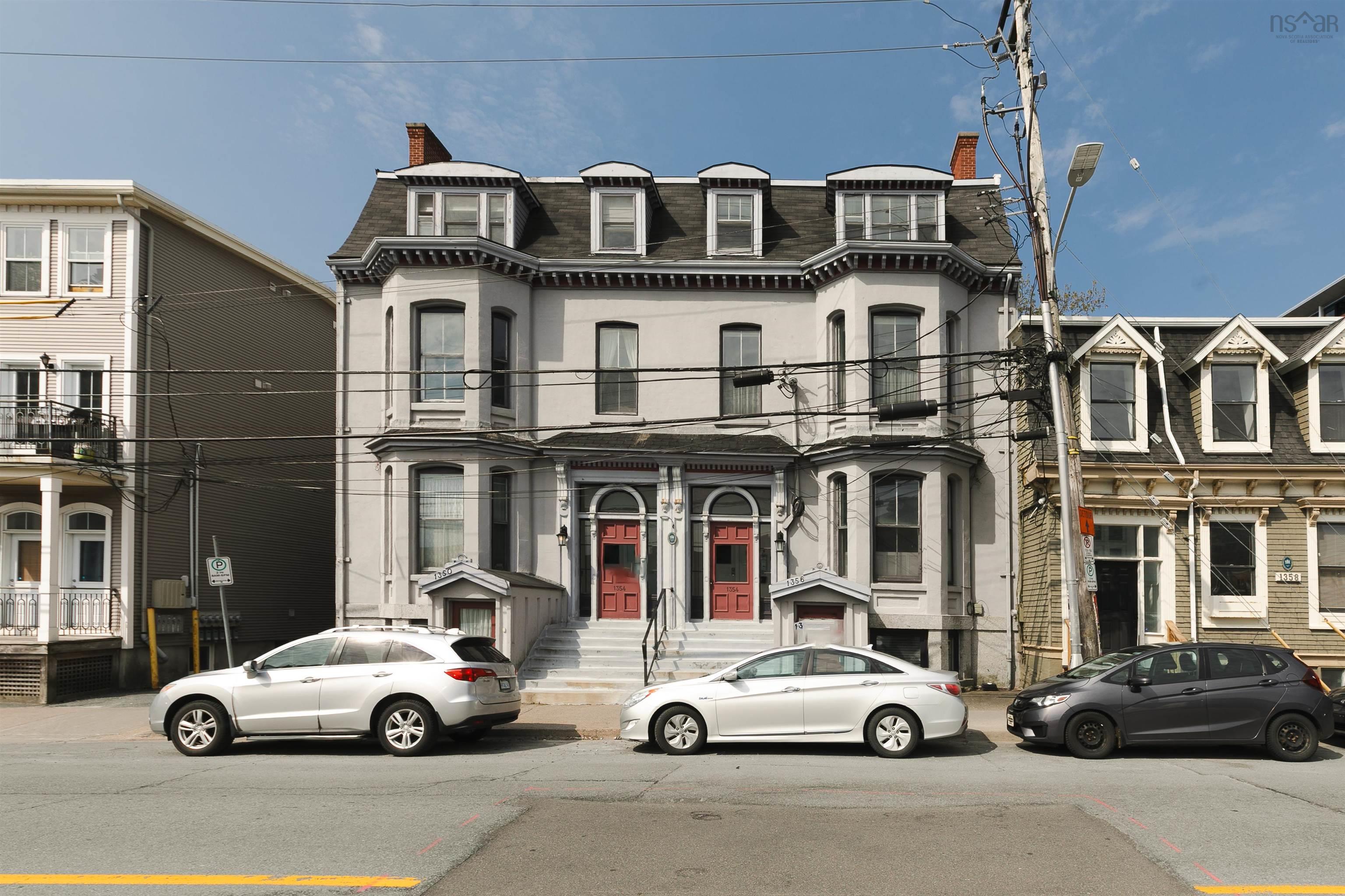 $529,900.00: 3 1354 Queen Street, Halifax
