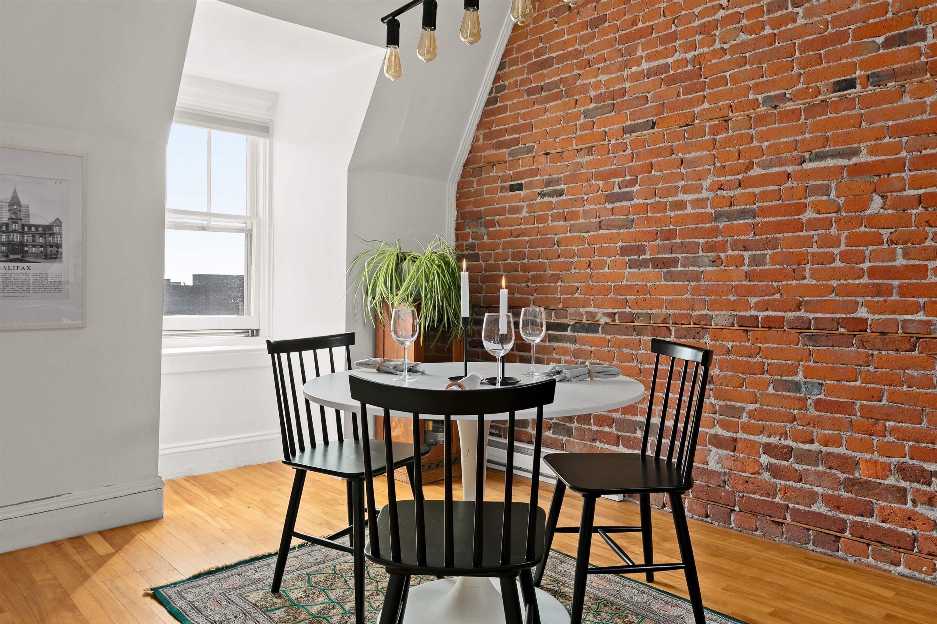 $529,900.00: 3 1354 Queen Street, Halifax