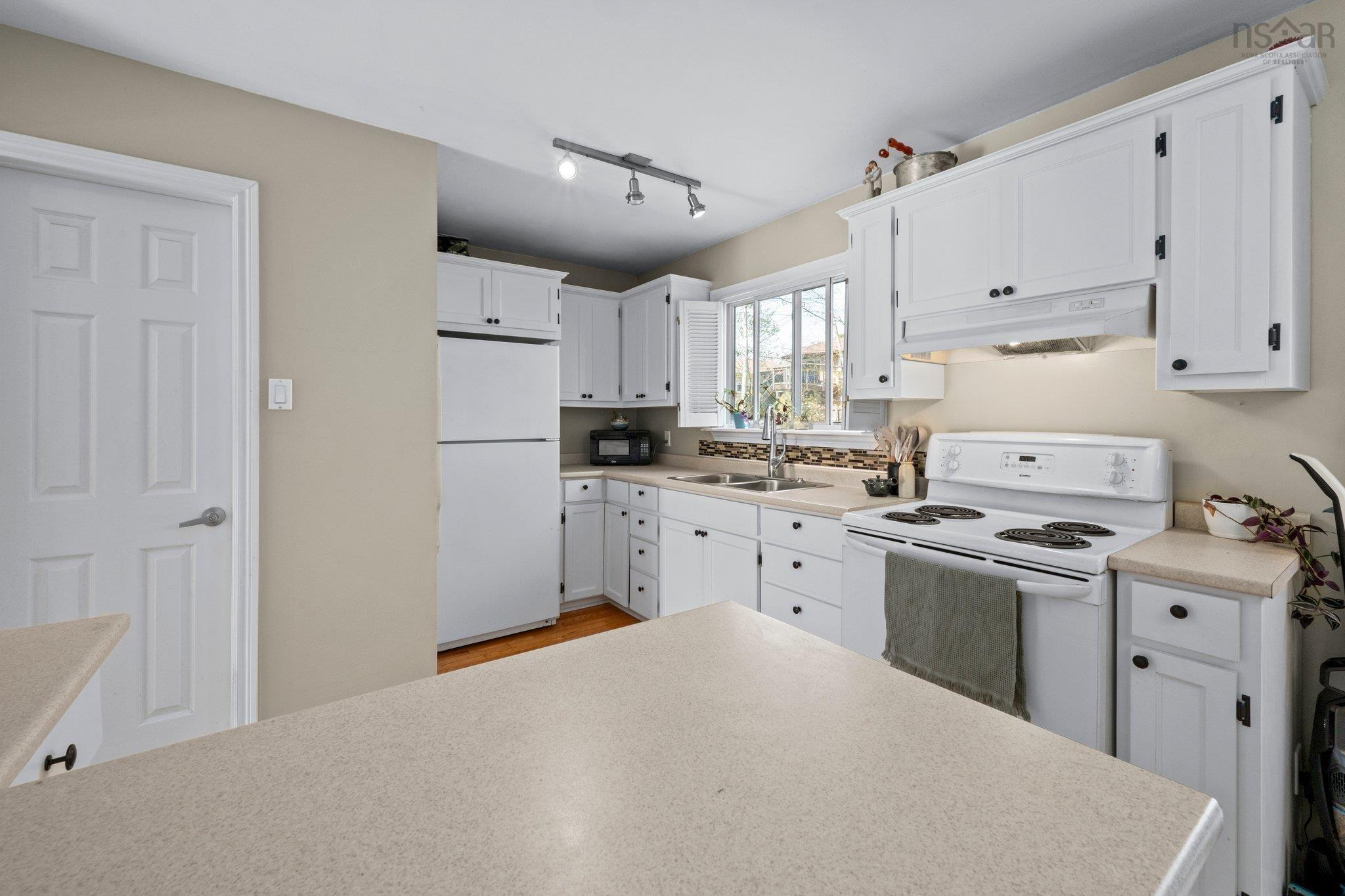 $399,900.00: 10 Langevin Drive, Lower Sackville