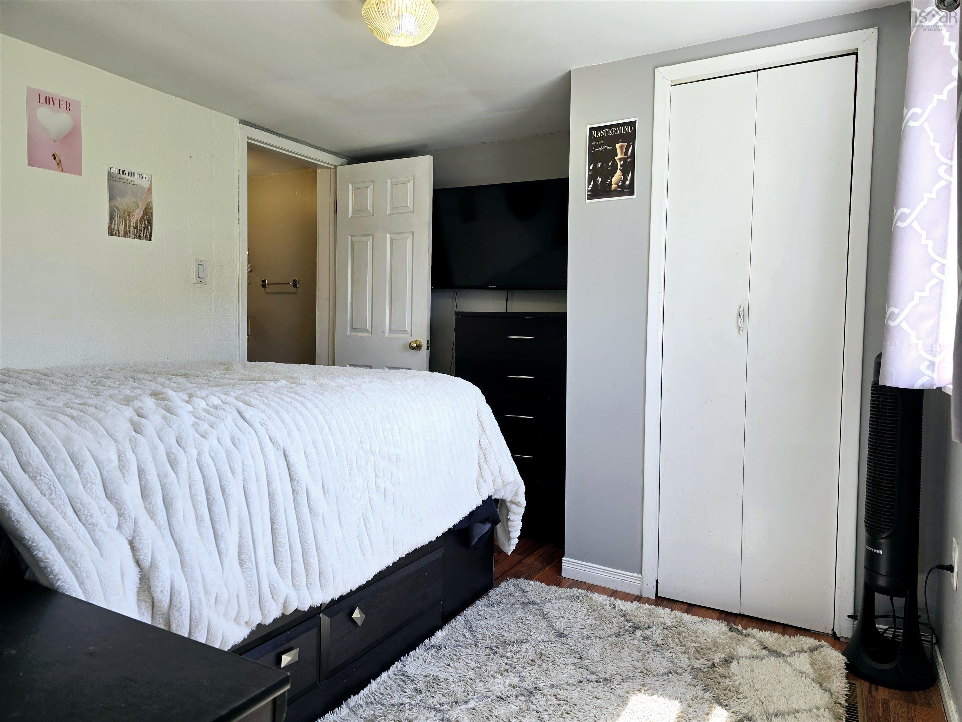 $204,900.00: 81 Grandview Avenue, Trenton