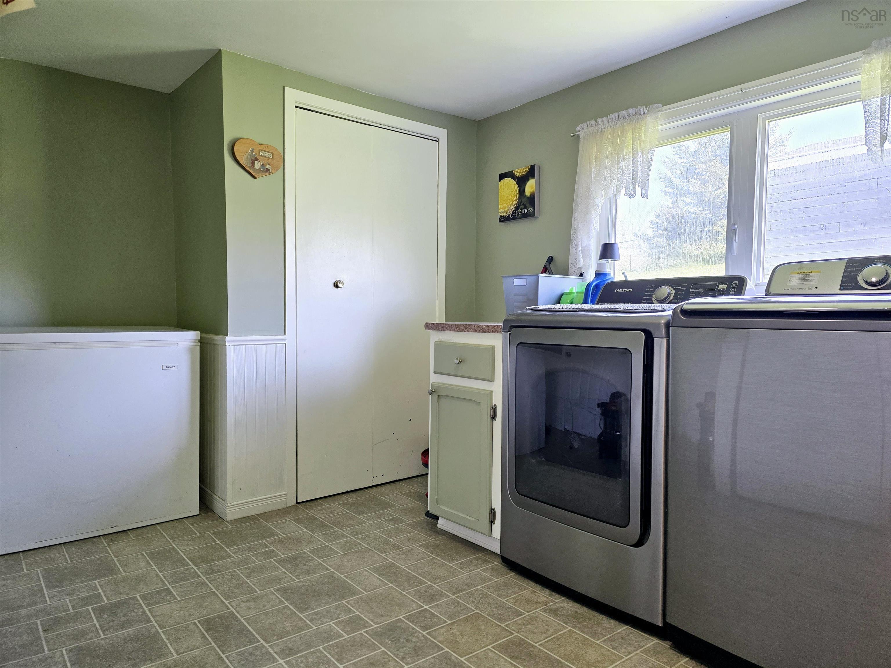 $204,900.00: 81 Grandview Avenue, Trenton