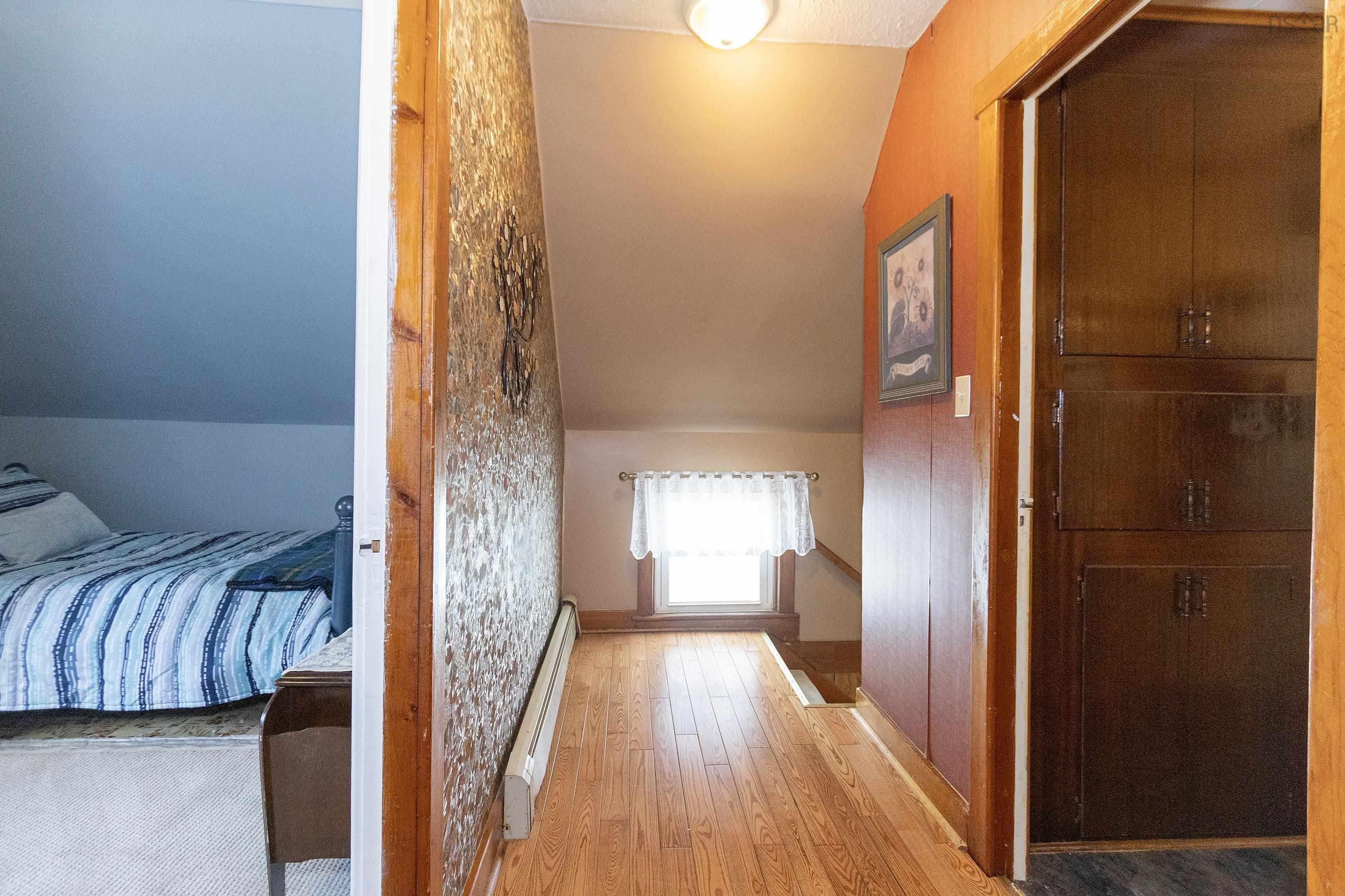 $199,900.00: 40 Hall Street, Springhill