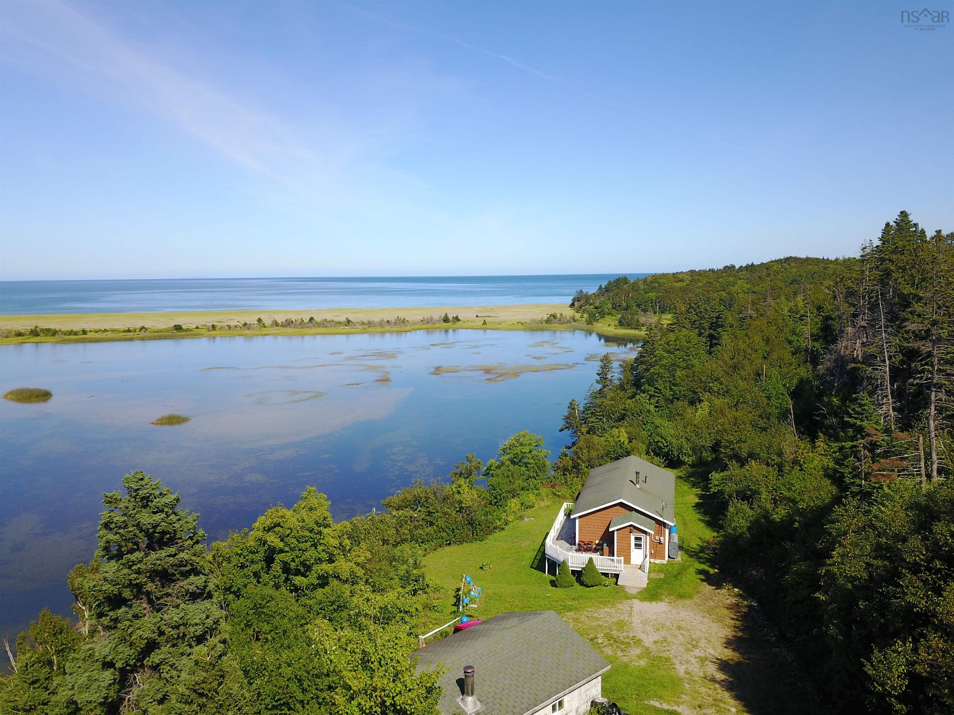 $375,000.00: 659 White Point Road, South Harbour