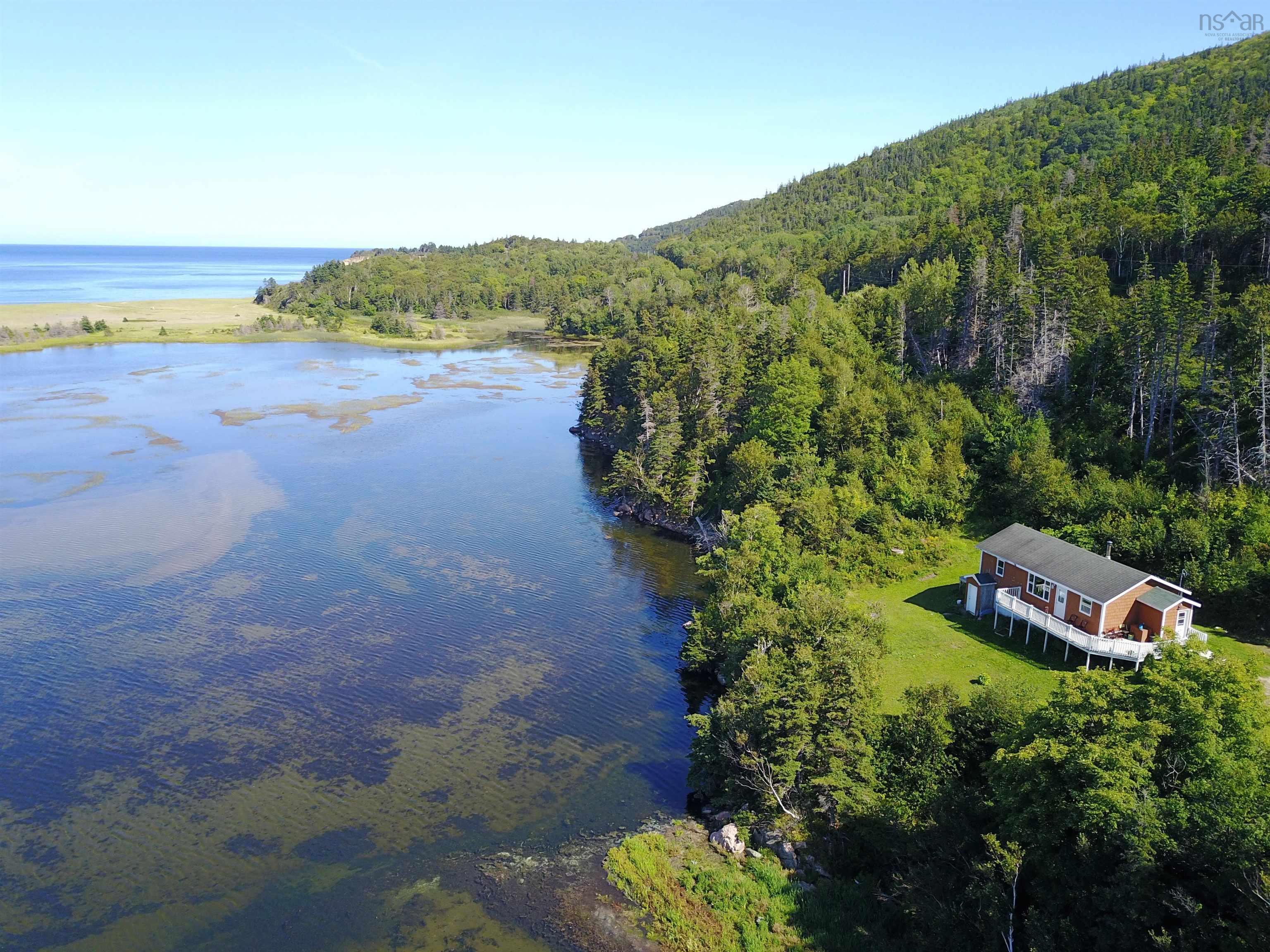 $375,000.00: 659 White Point Road, South Harbour