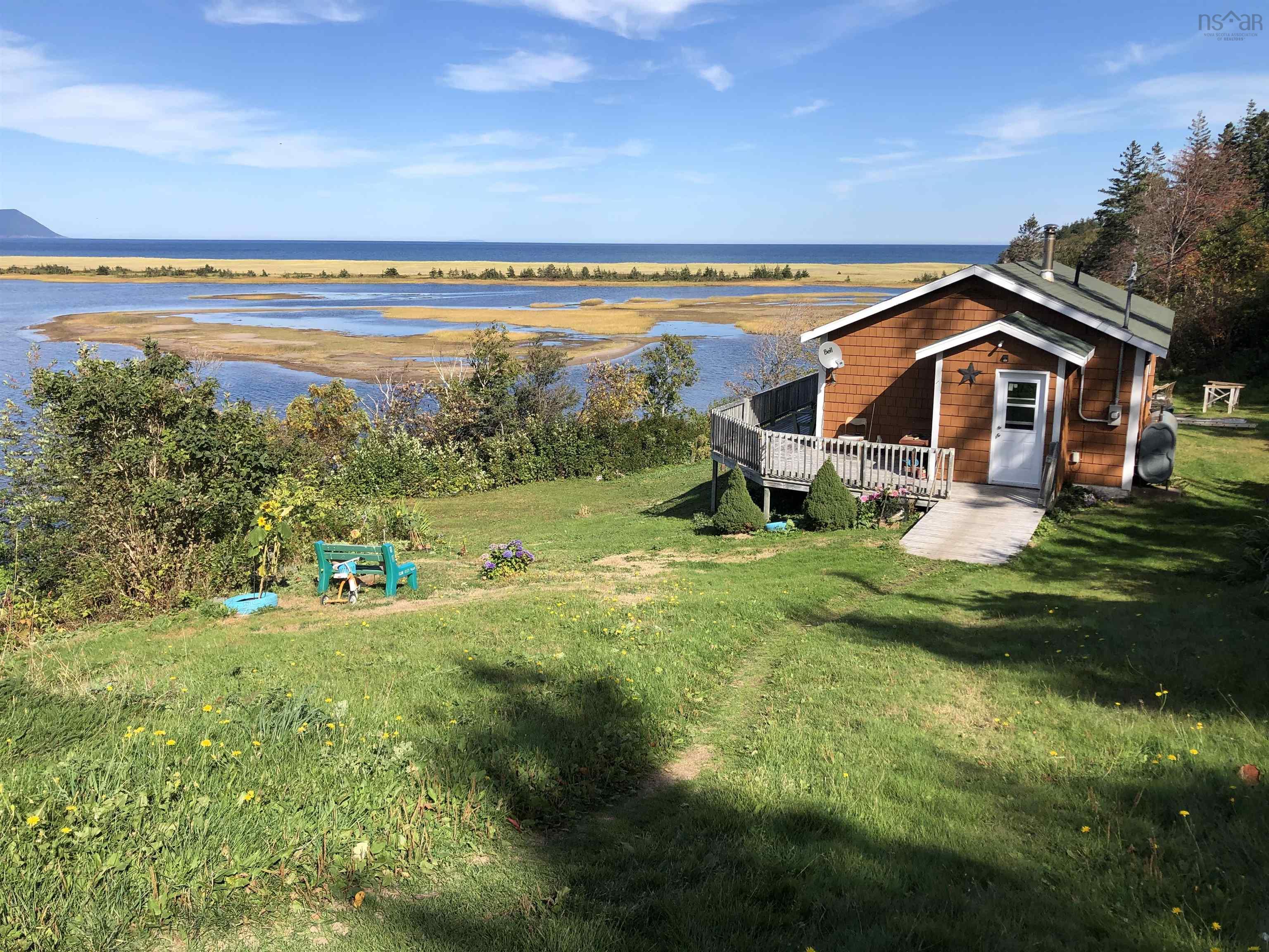 $375,000.00: 659 White Point Road, South Harbour