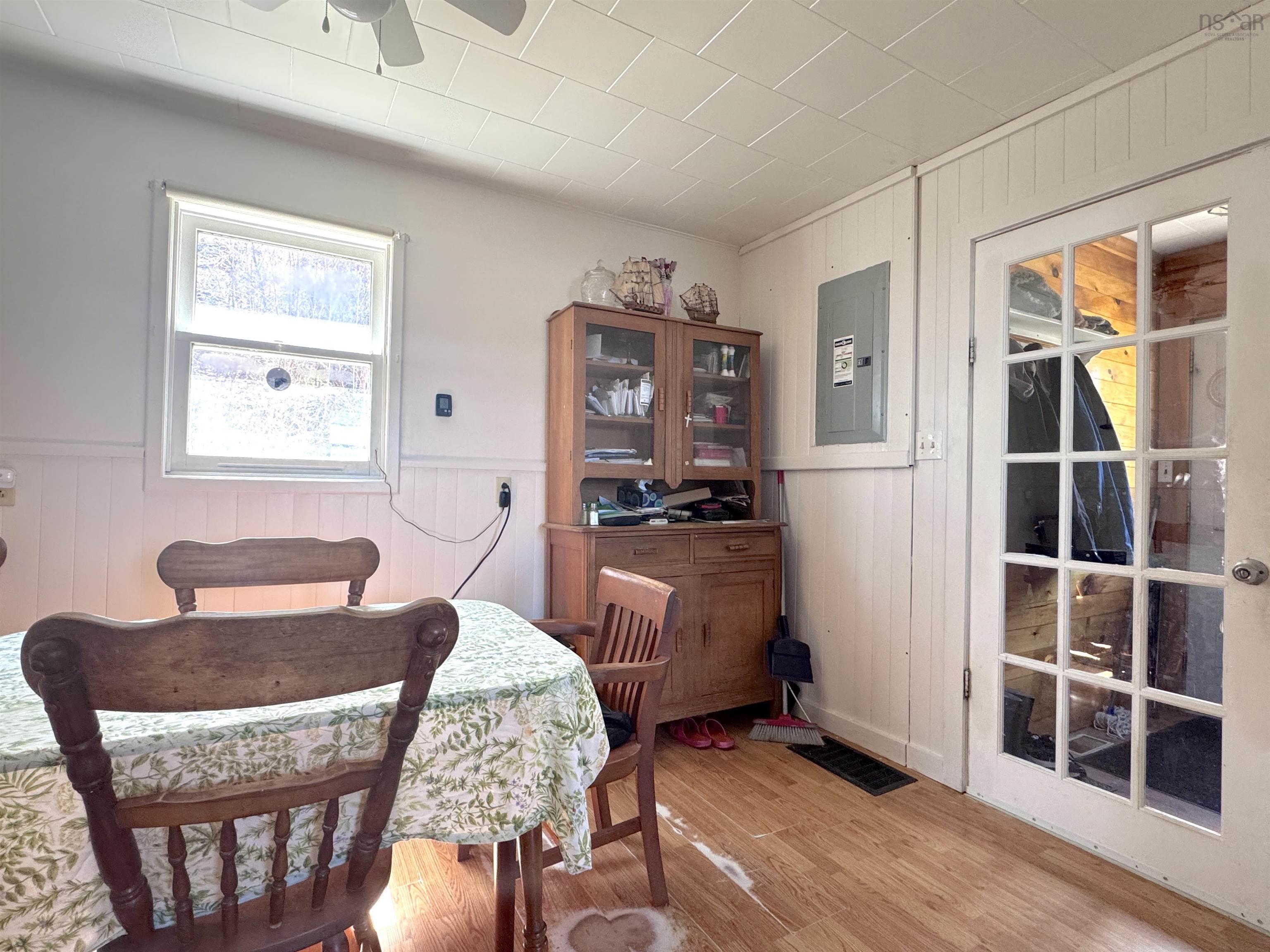 $375,000.00: 659 White Point Road, South Harbour