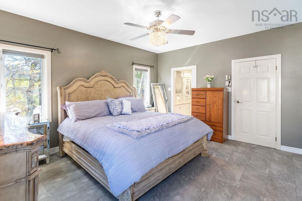 $724,900.00: 5 Alpine Drive, Portland Hills