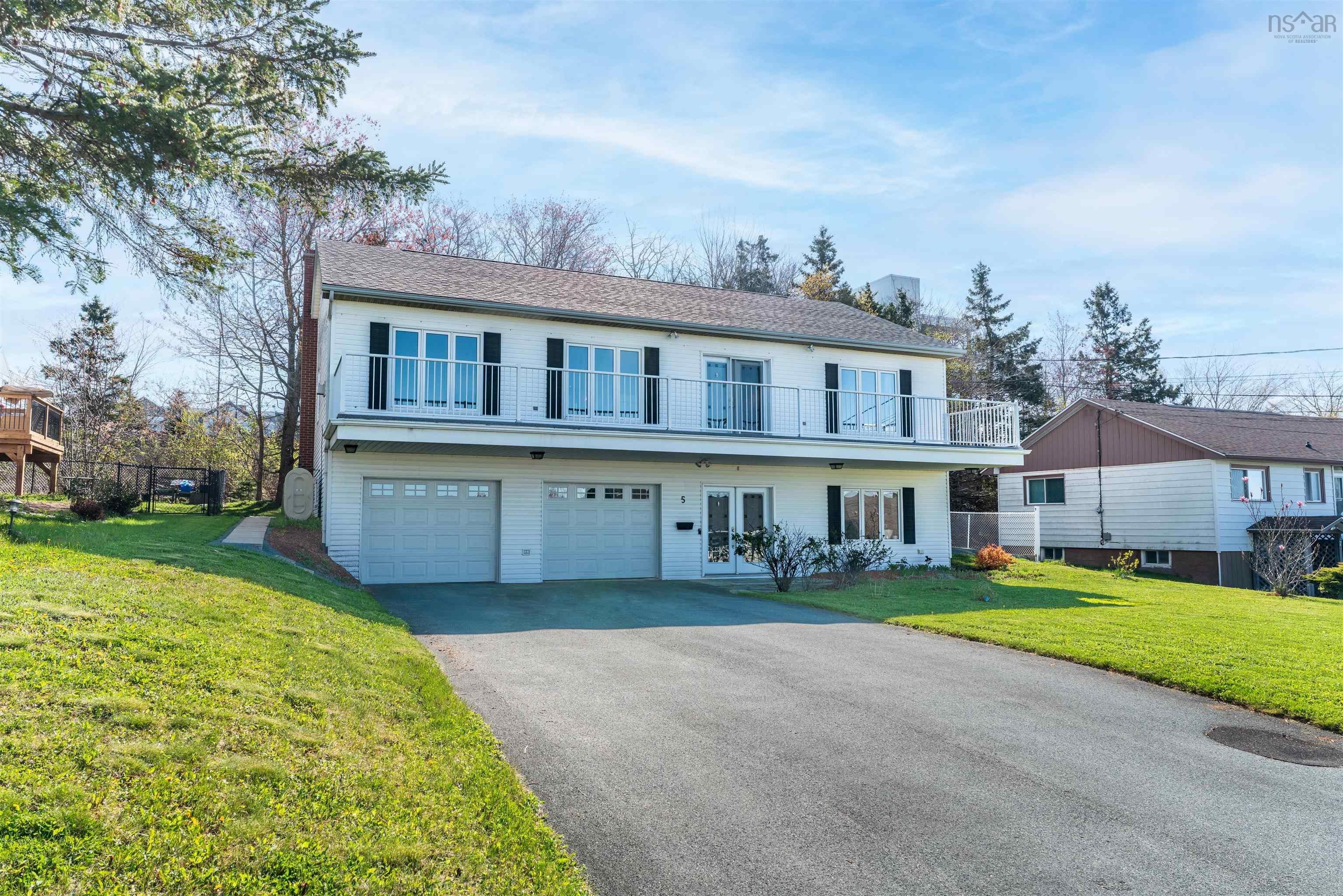 $724,900.00: 5 Alpine Drive, Portland Hills