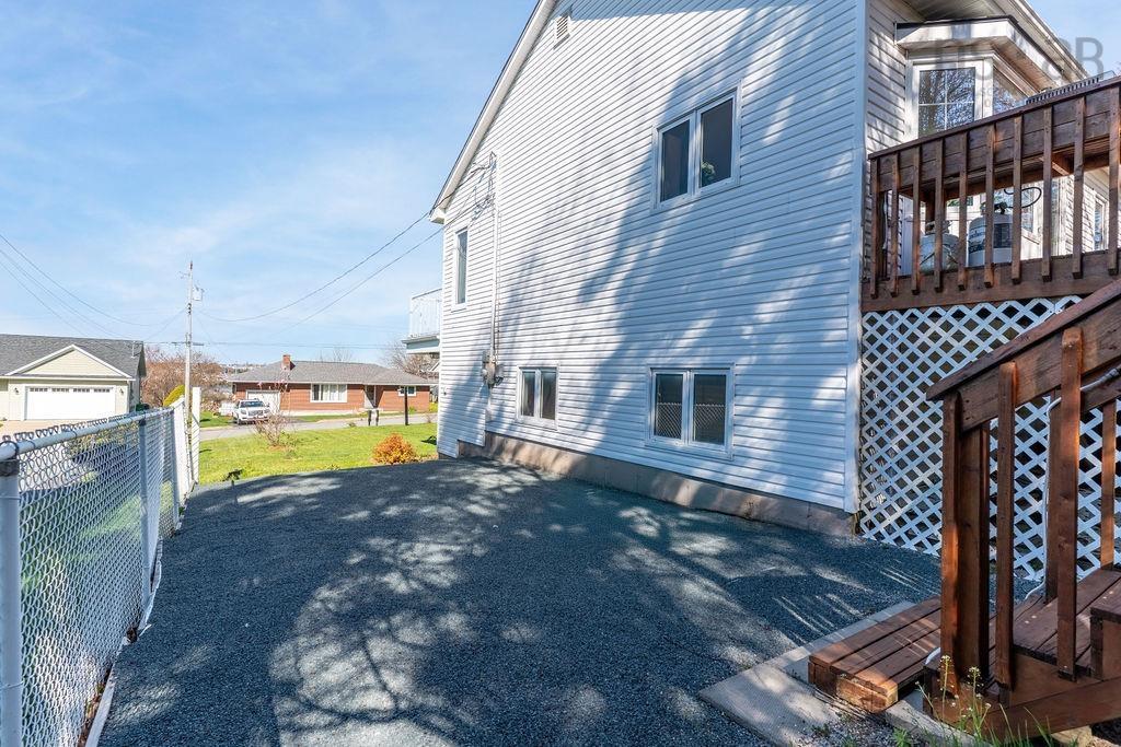 $724,900.00: 5 Alpine Drive, Portland Hills