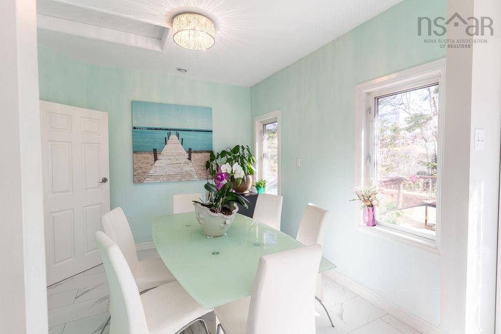 $724,900.00: 5 Alpine Drive, Portland Hills