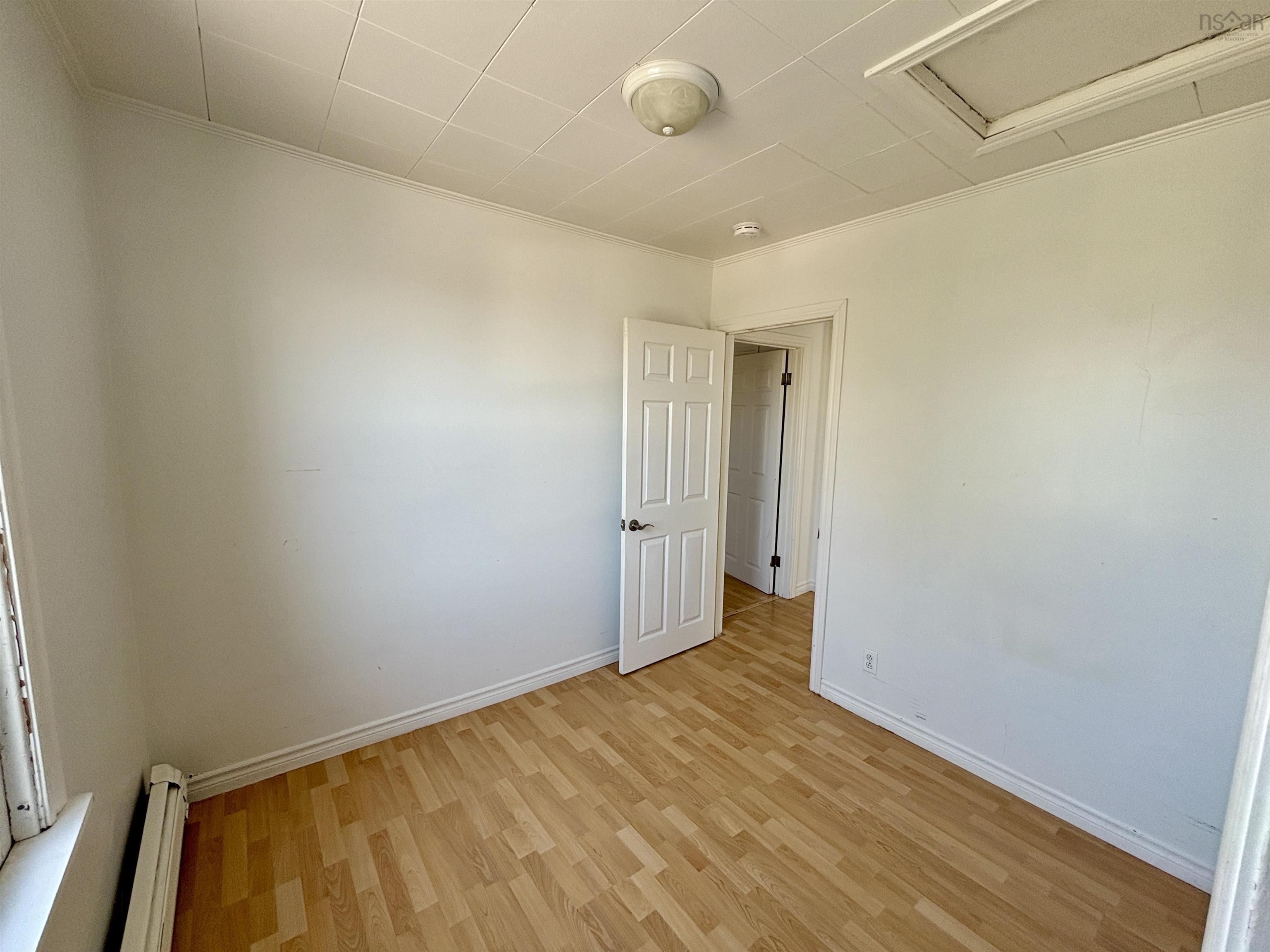 $179,900.00: 46 West Street, Sydney