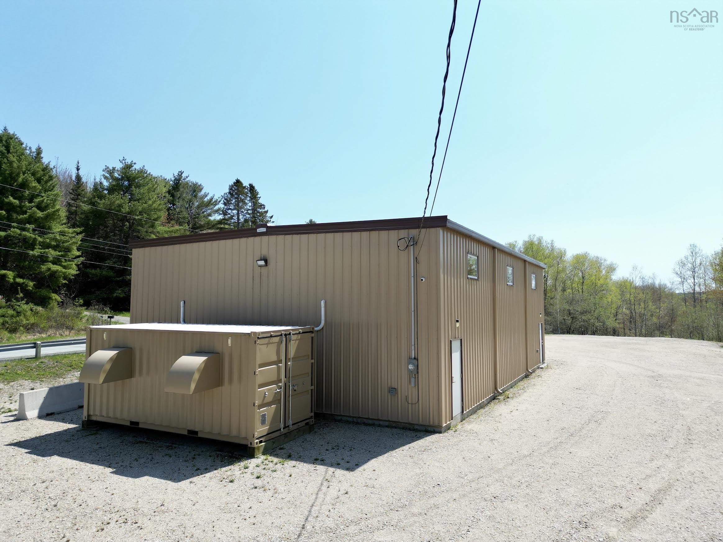 $449,500.00: 997 Highway 14, Upper Vaughan
