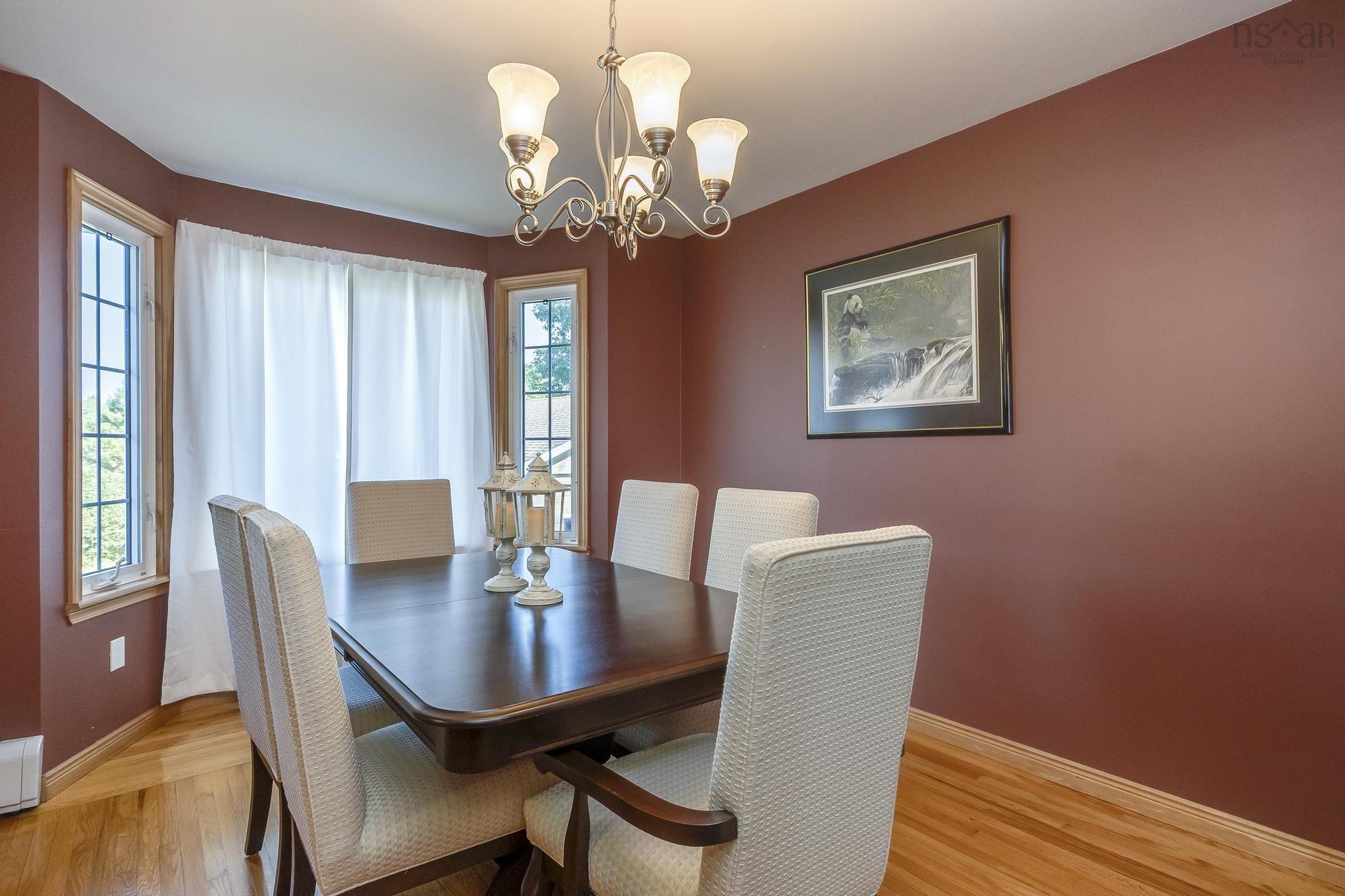 $520,000.00: 99 Krista Drive, Wilmot