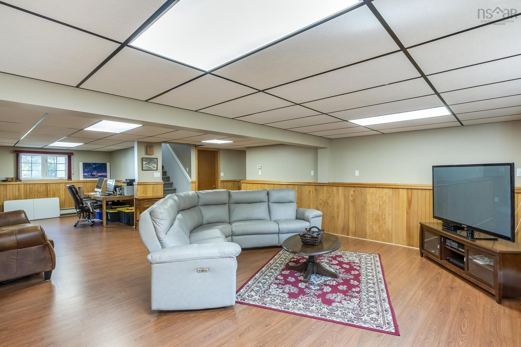 $520,000.00: 99 Krista Drive, Wilmot