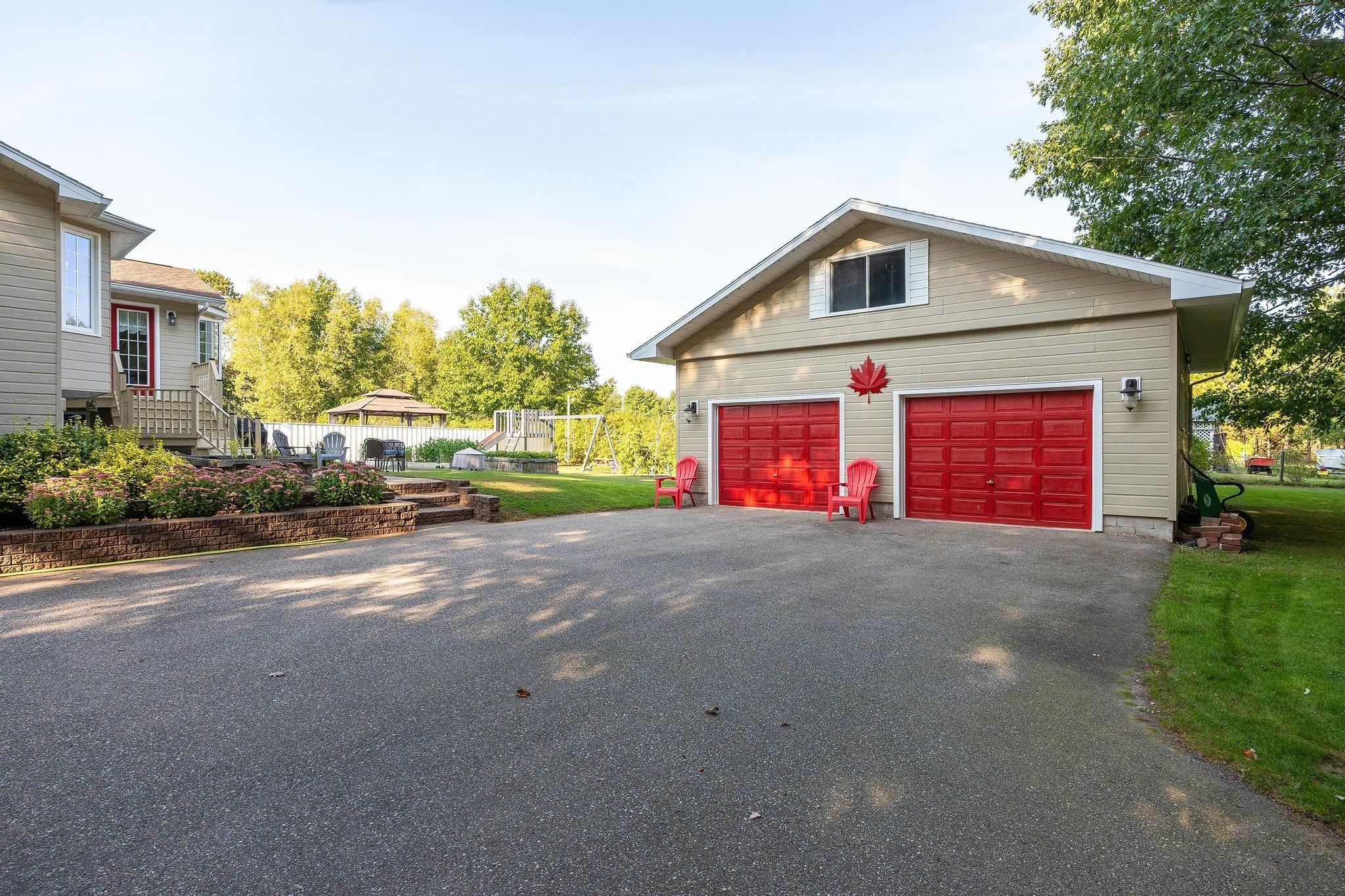 $520,000.00: 99 Krista Drive, Wilmot