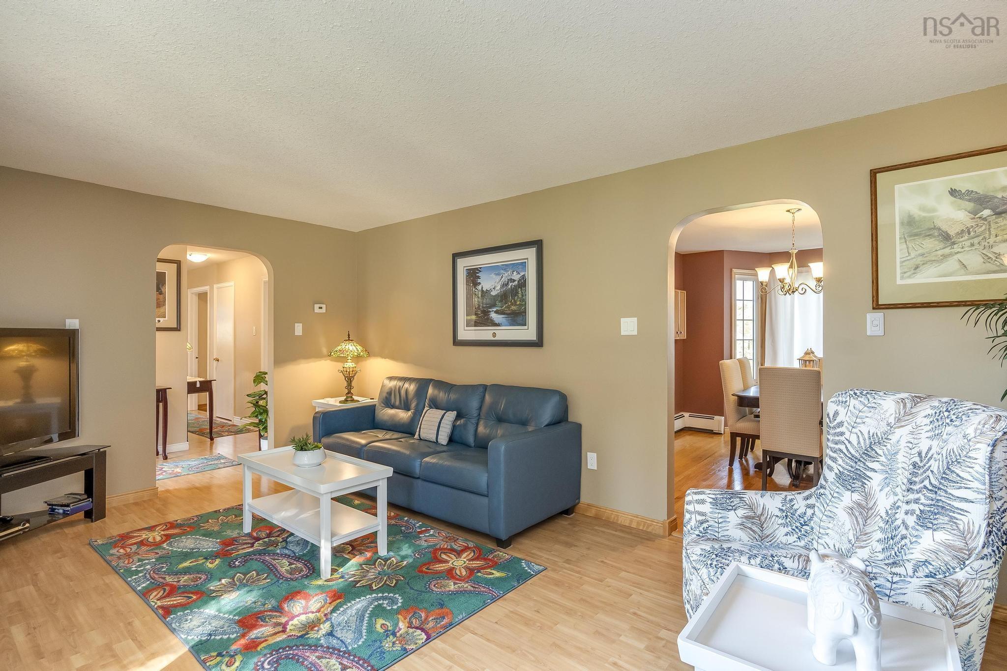 $520,000.00: 99 Krista Drive, Wilmot