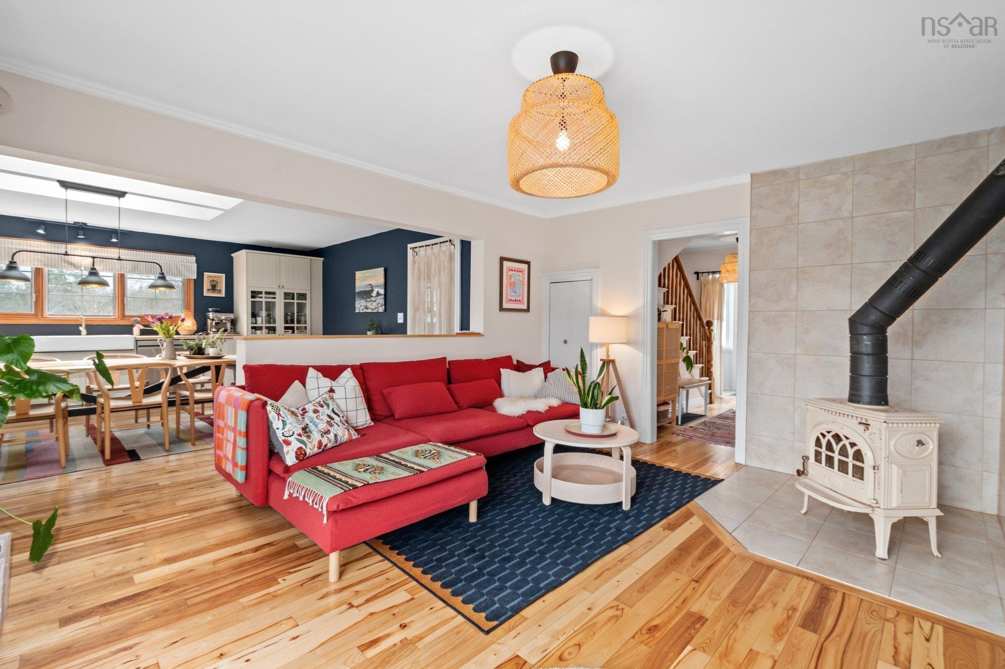$600,000.00: 155 Island View Drive, Boutiliers Point