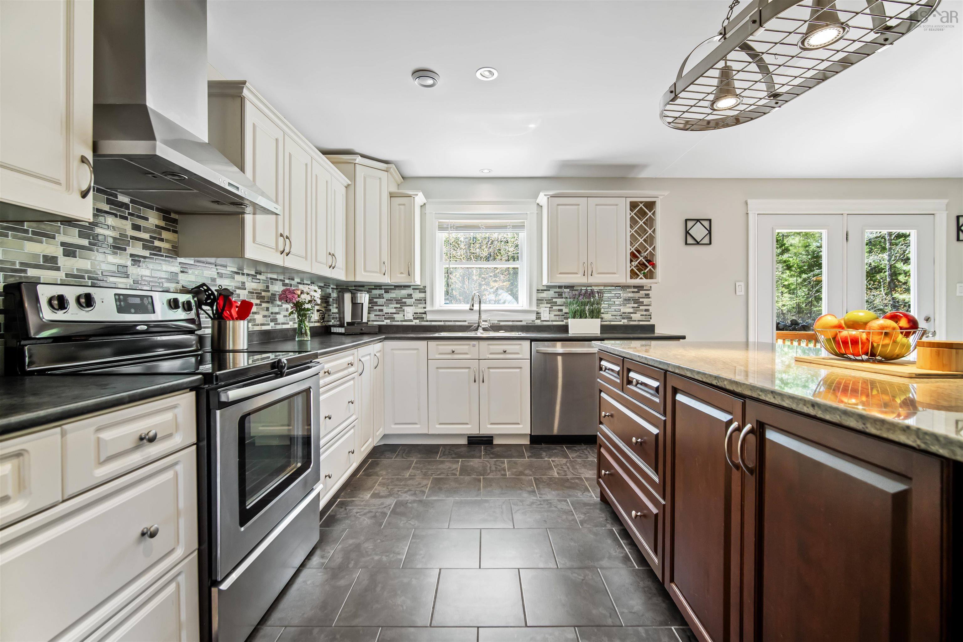 $695,000.00: 162 Beaverbrook Drive, Fall River