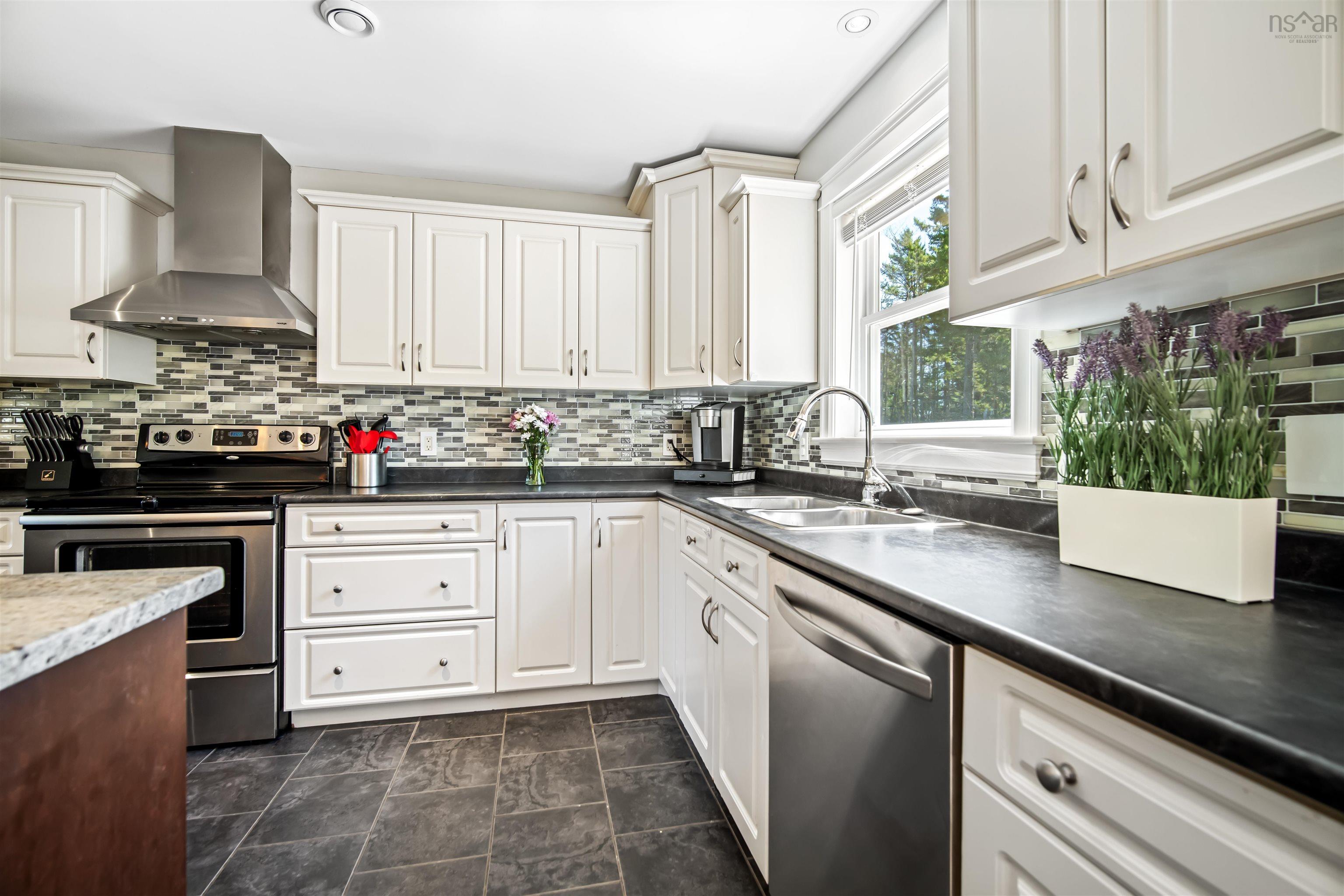 $695,000.00: 162 Beaverbrook Drive, Fall River