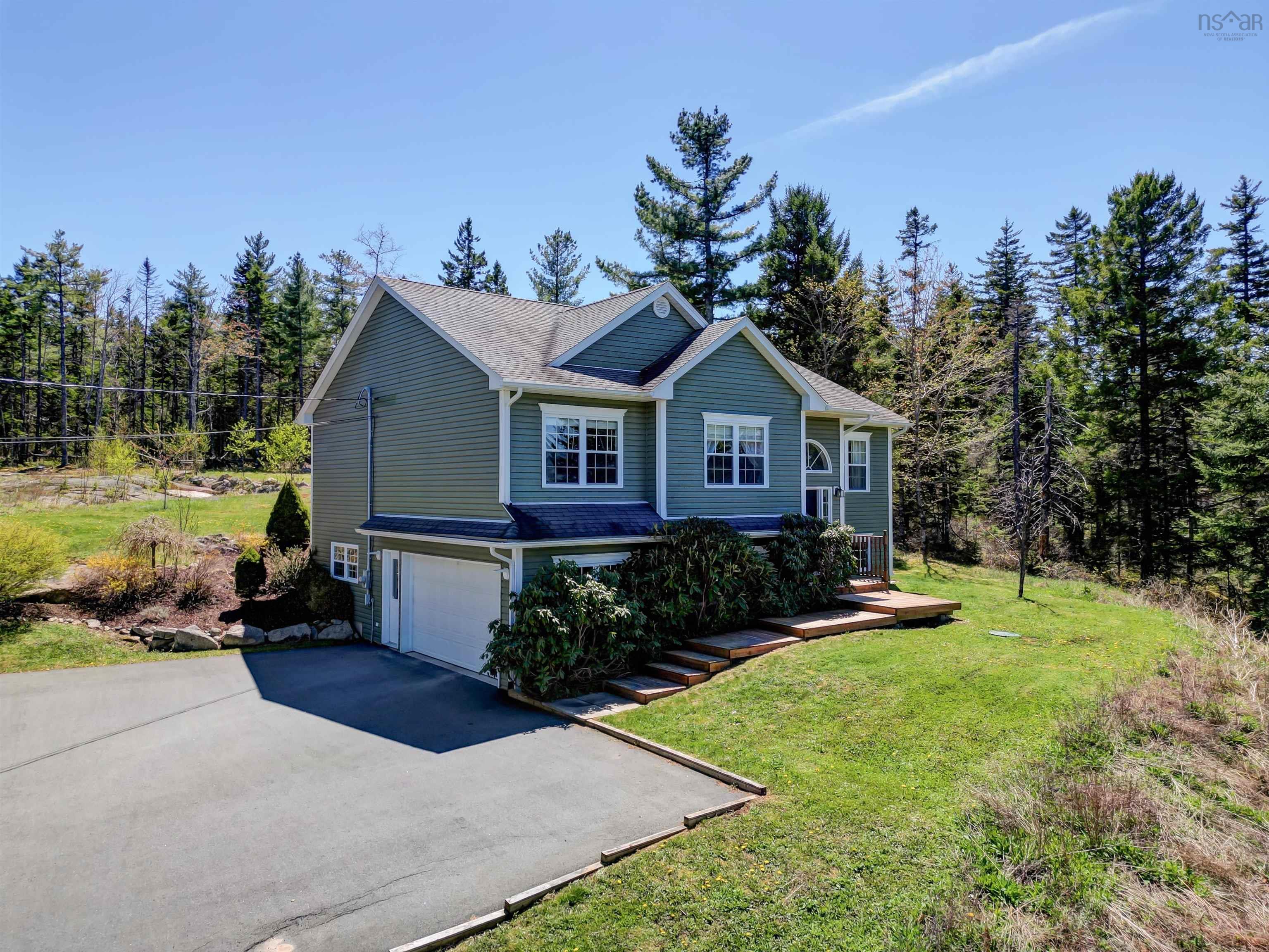 $695,000.00: 162 Beaverbrook Drive, Fall River