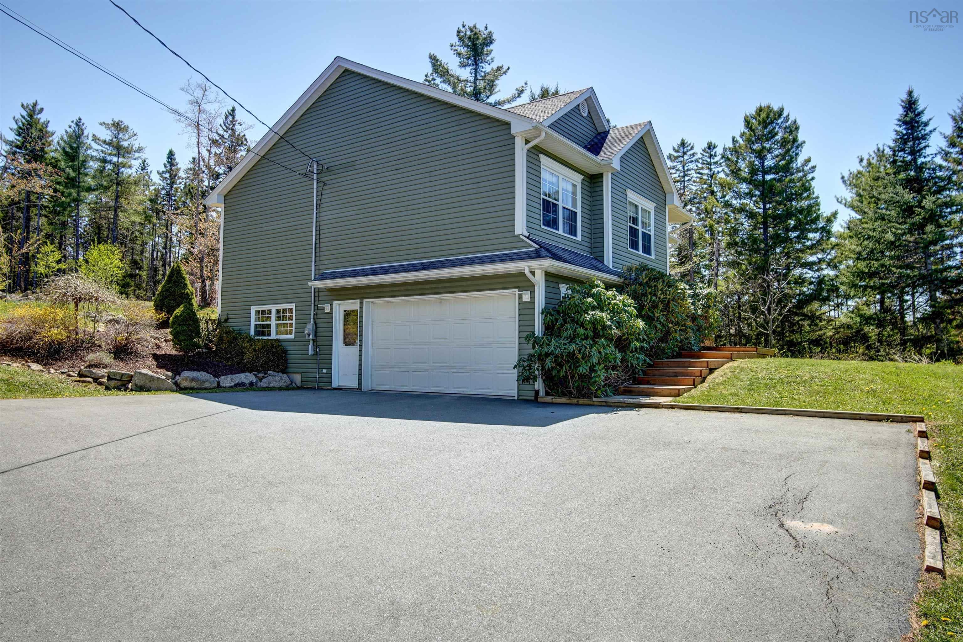 $695,000.00: 162 Beaverbrook Drive, Fall River
