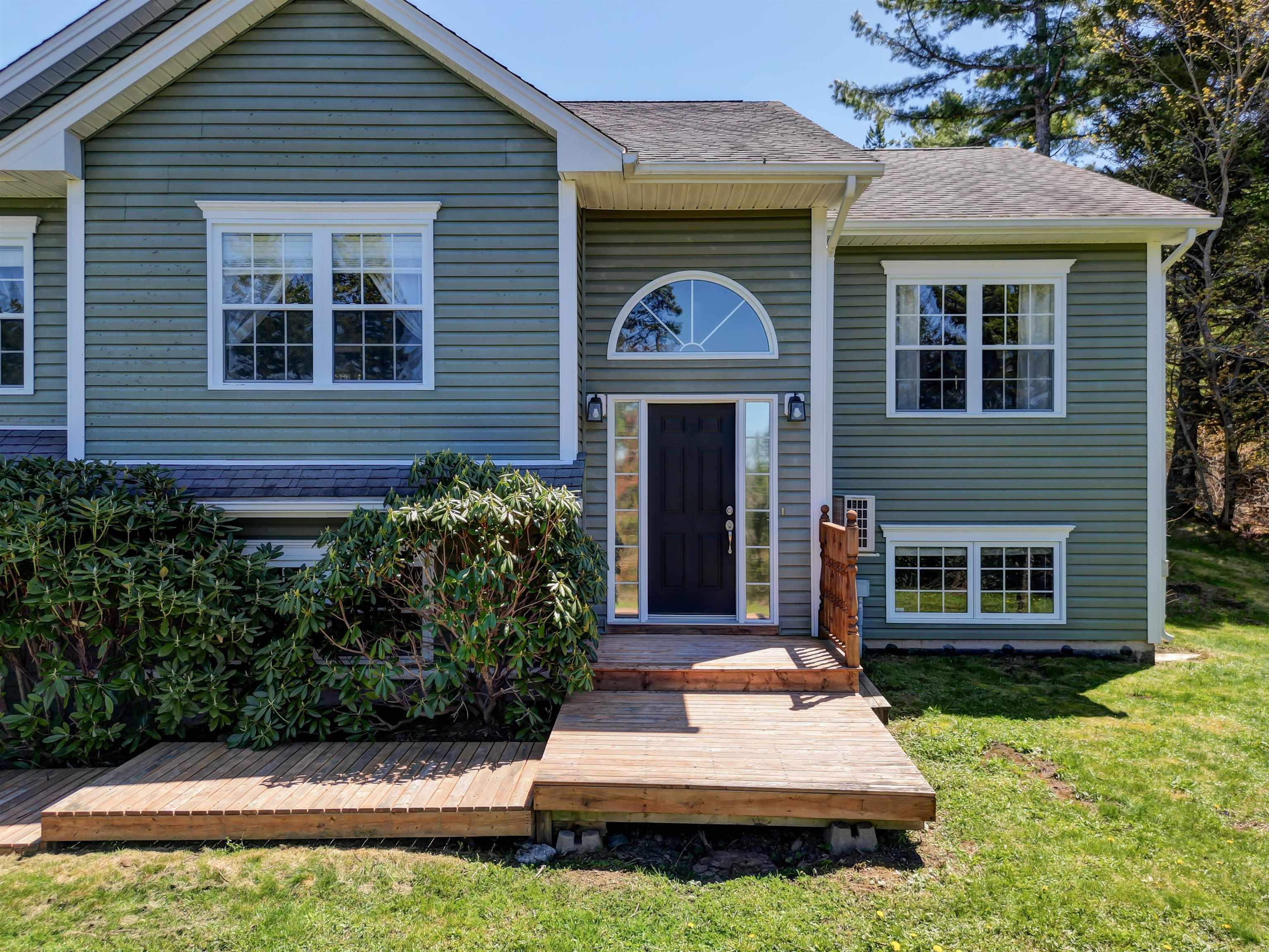 $695,000.00: 162 Beaverbrook Drive, Fall River