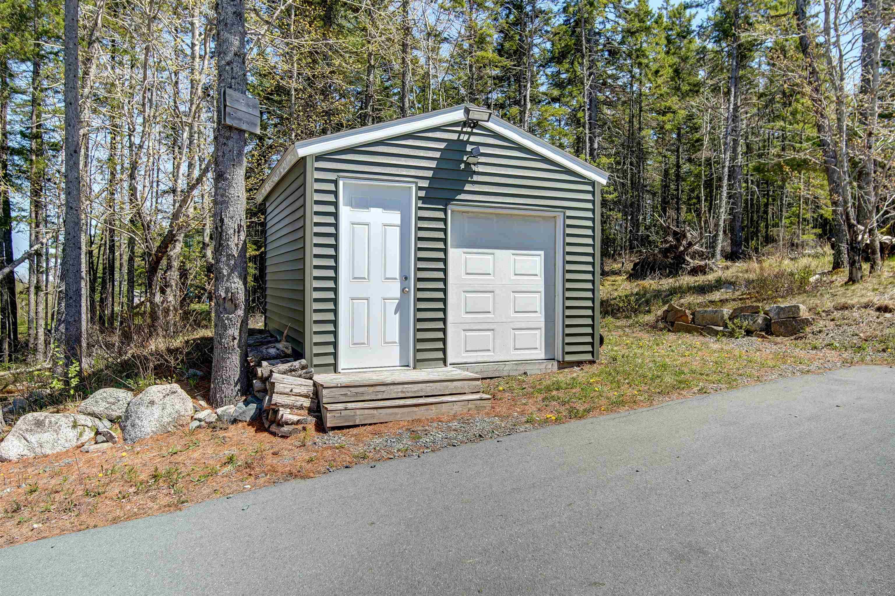 $695,000.00: 162 Beaverbrook Drive, Fall River
