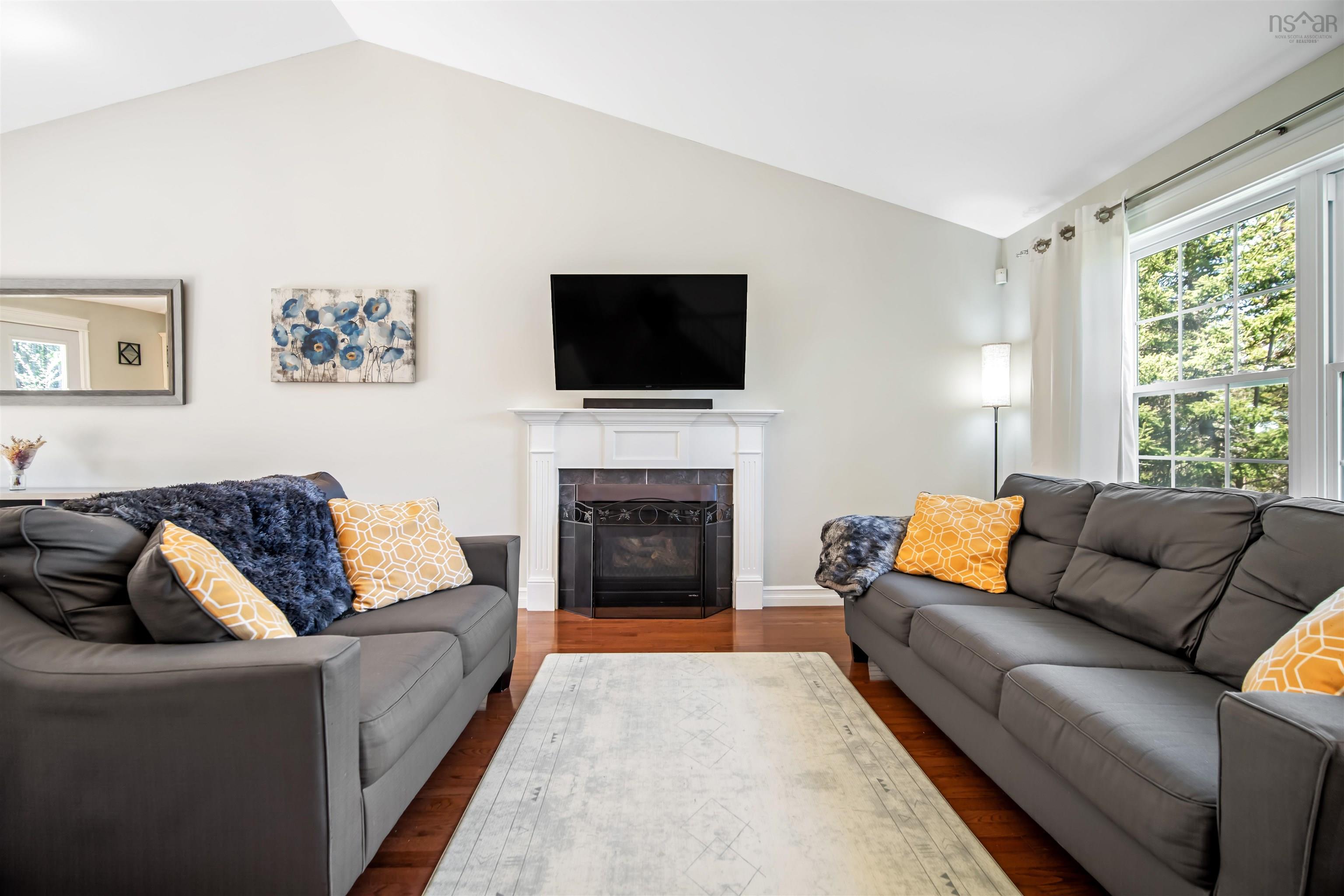 $695,000.00: 162 Beaverbrook Drive, Fall River