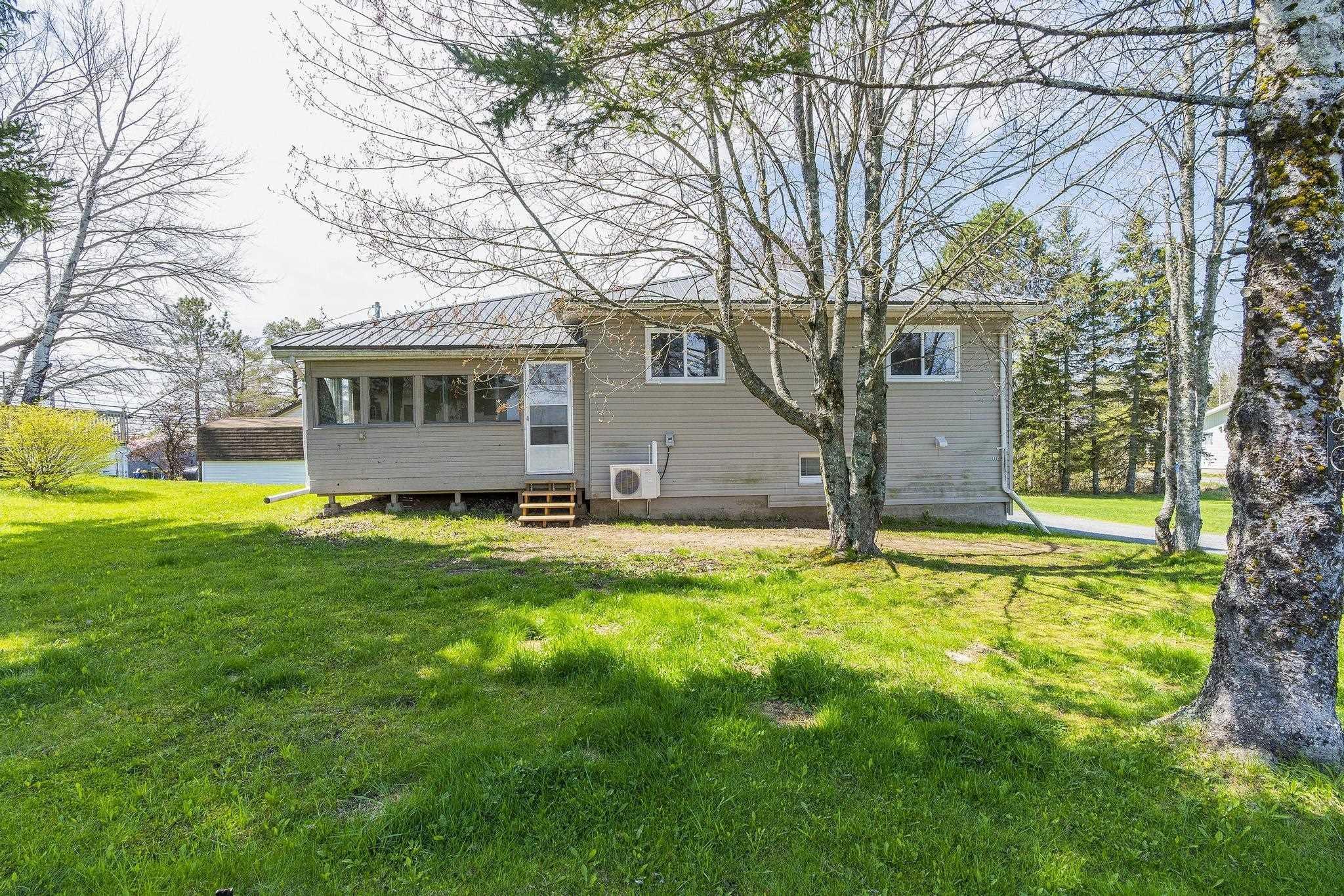 $449,900.00: 538 Highway 2, Elmsdale