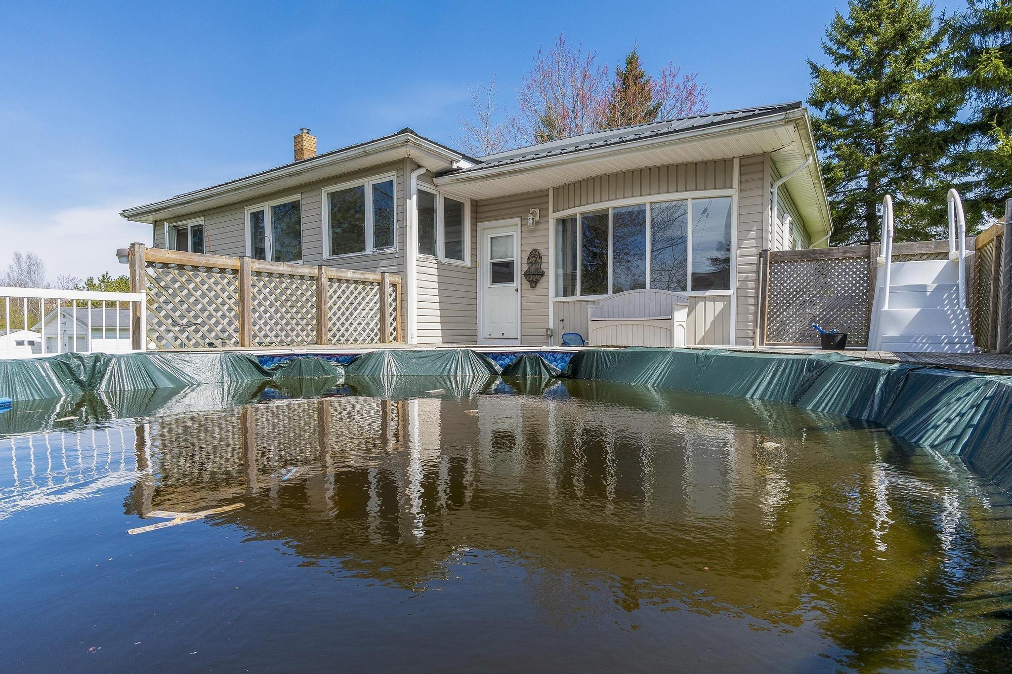 $449,900.00: 538 Highway 2, Elmsdale