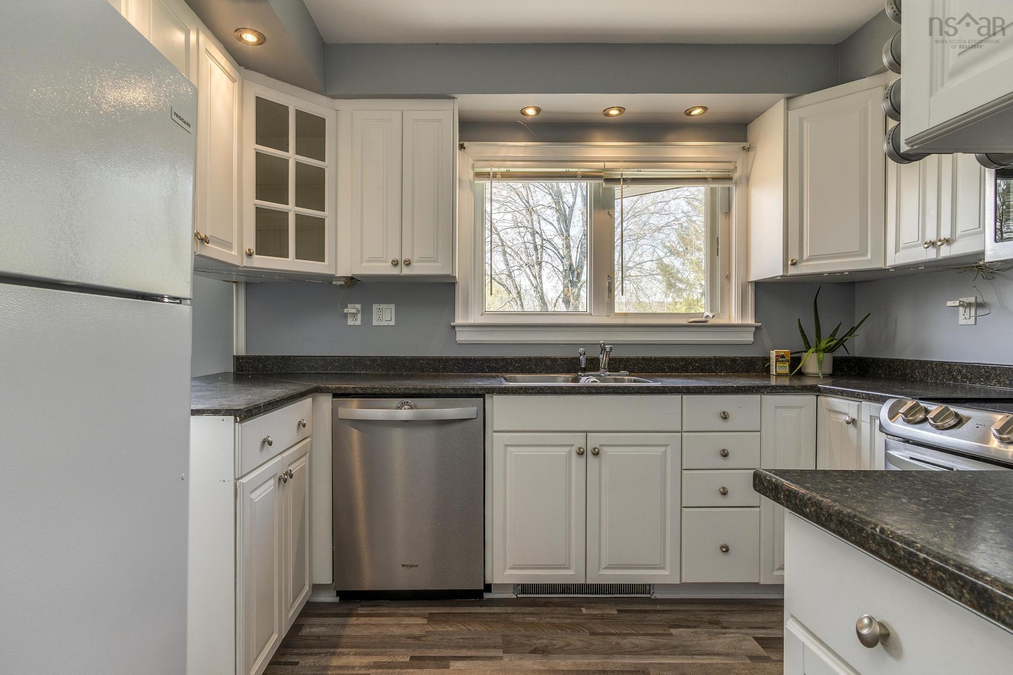 $449,900.00: 538 Highway 2, Elmsdale