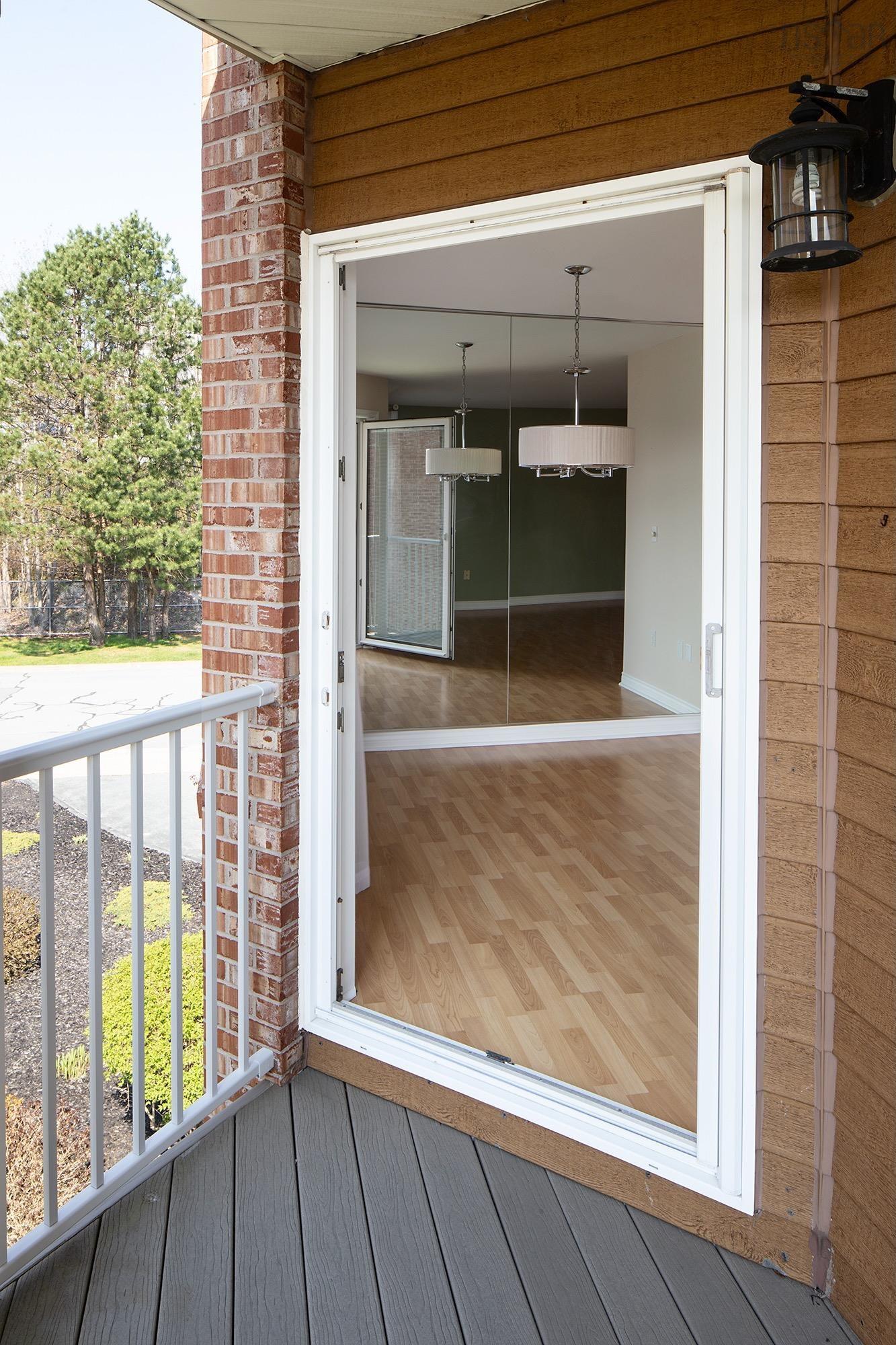 $460,000.00: 201 40 Waterfront Drive, Bedford