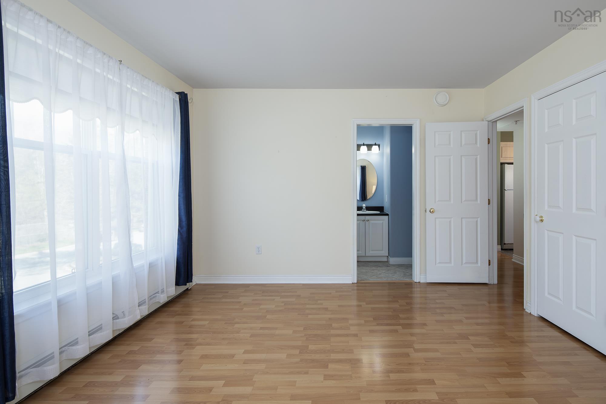 $460,000.00: 201 40 Waterfront Drive, Bedford