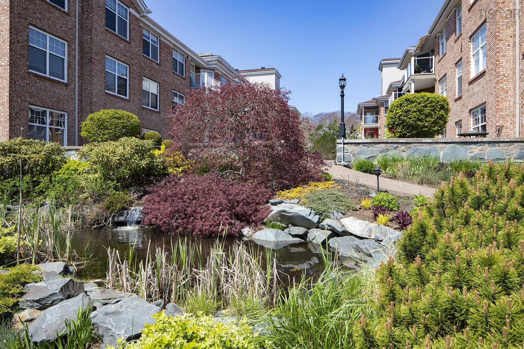 $460,000.00: 201 40 Waterfront Drive, Bedford