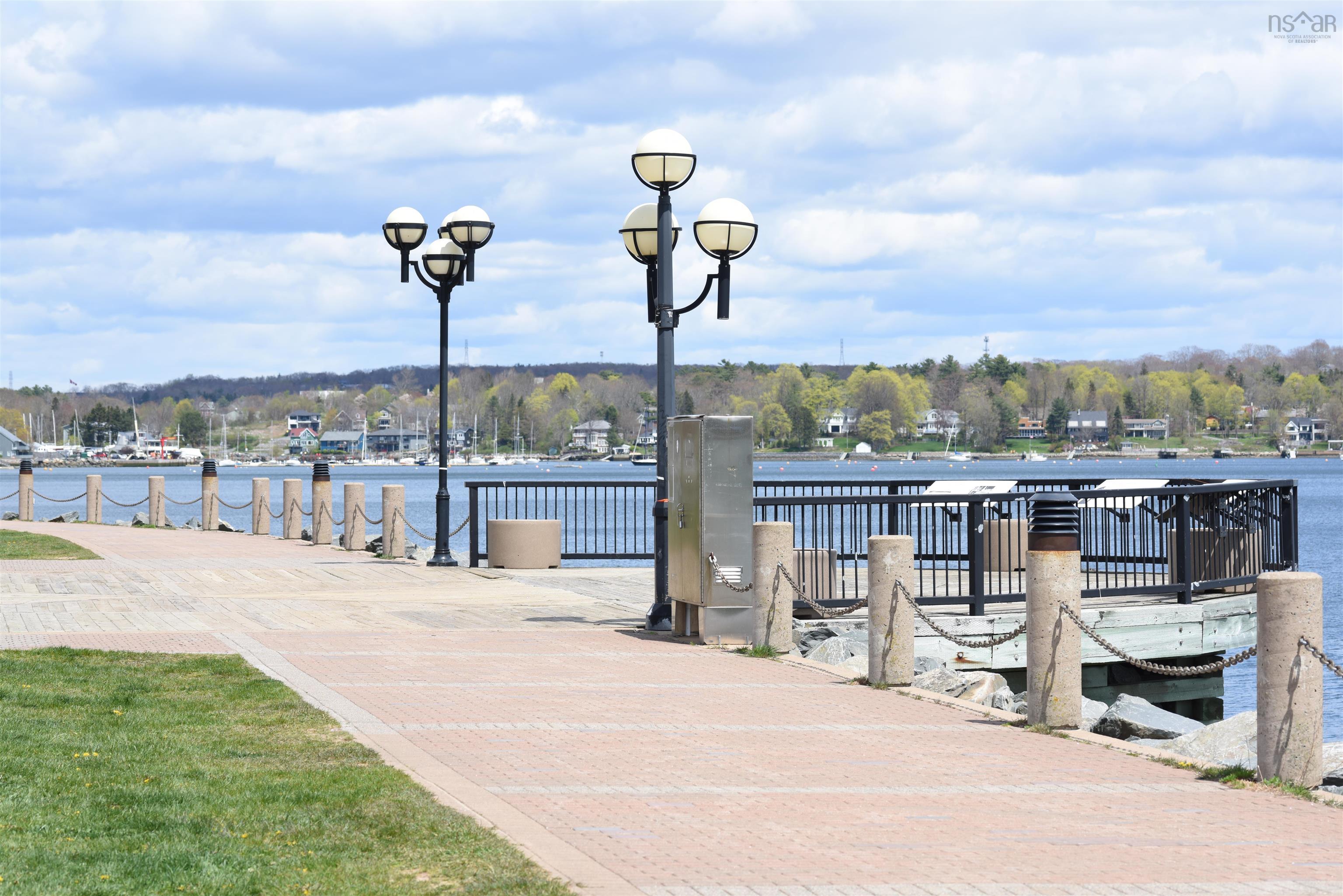 $460,000.00: 201 40 Waterfront Drive, Bedford
