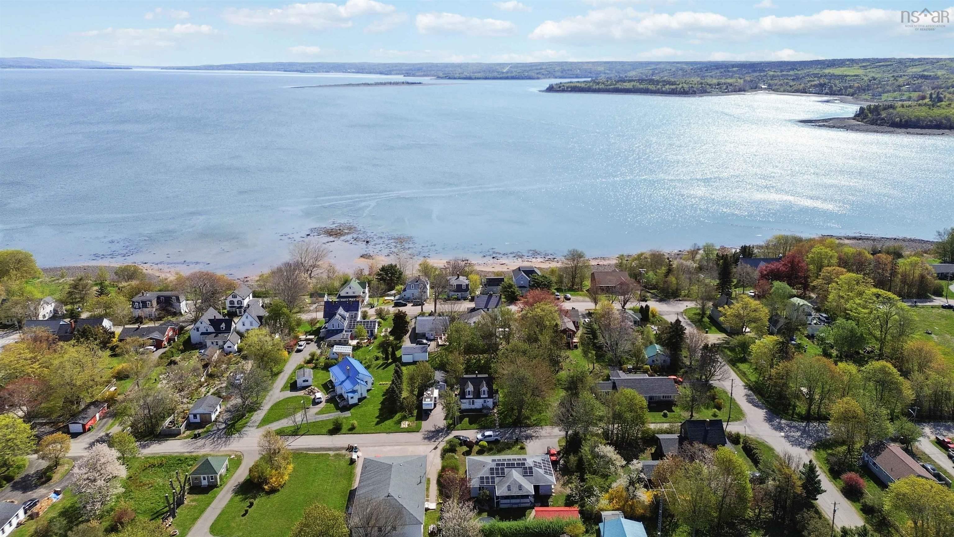 $359,000.00: 57 First Avenue, Digby