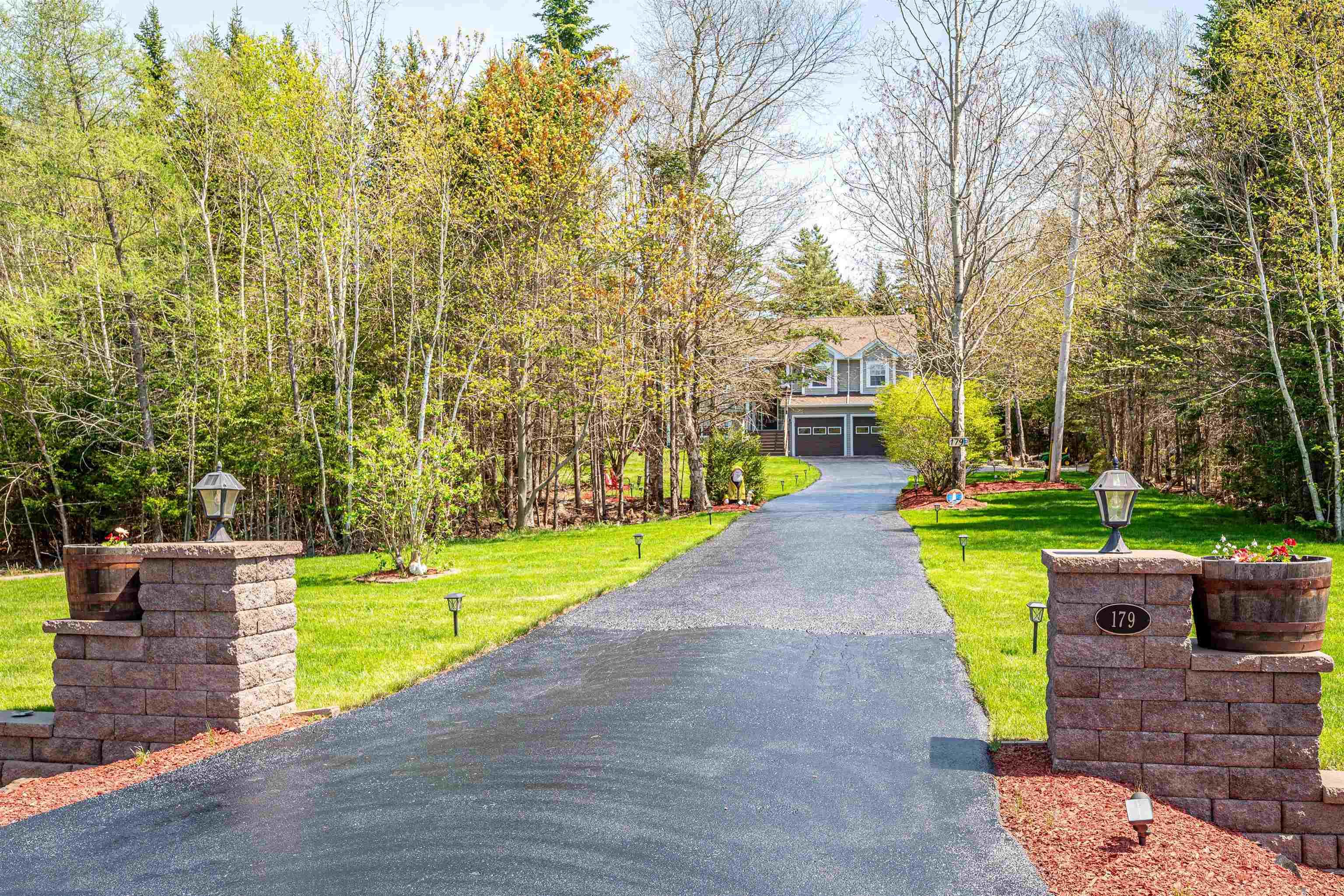 $699,900.00: 179 Waterstone Run, Lucasville