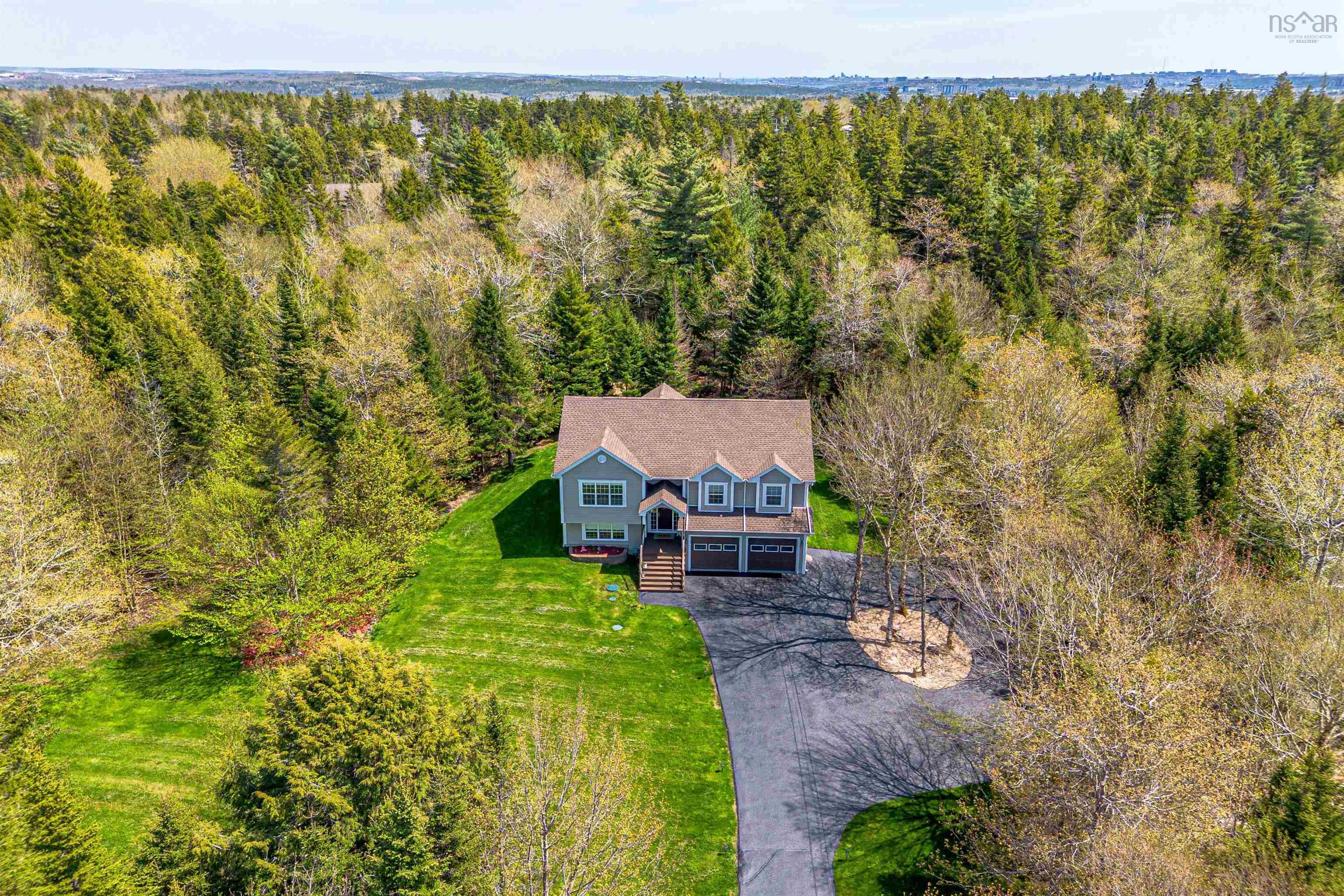 $699,900.00: 179 Waterstone Run, Lucasville