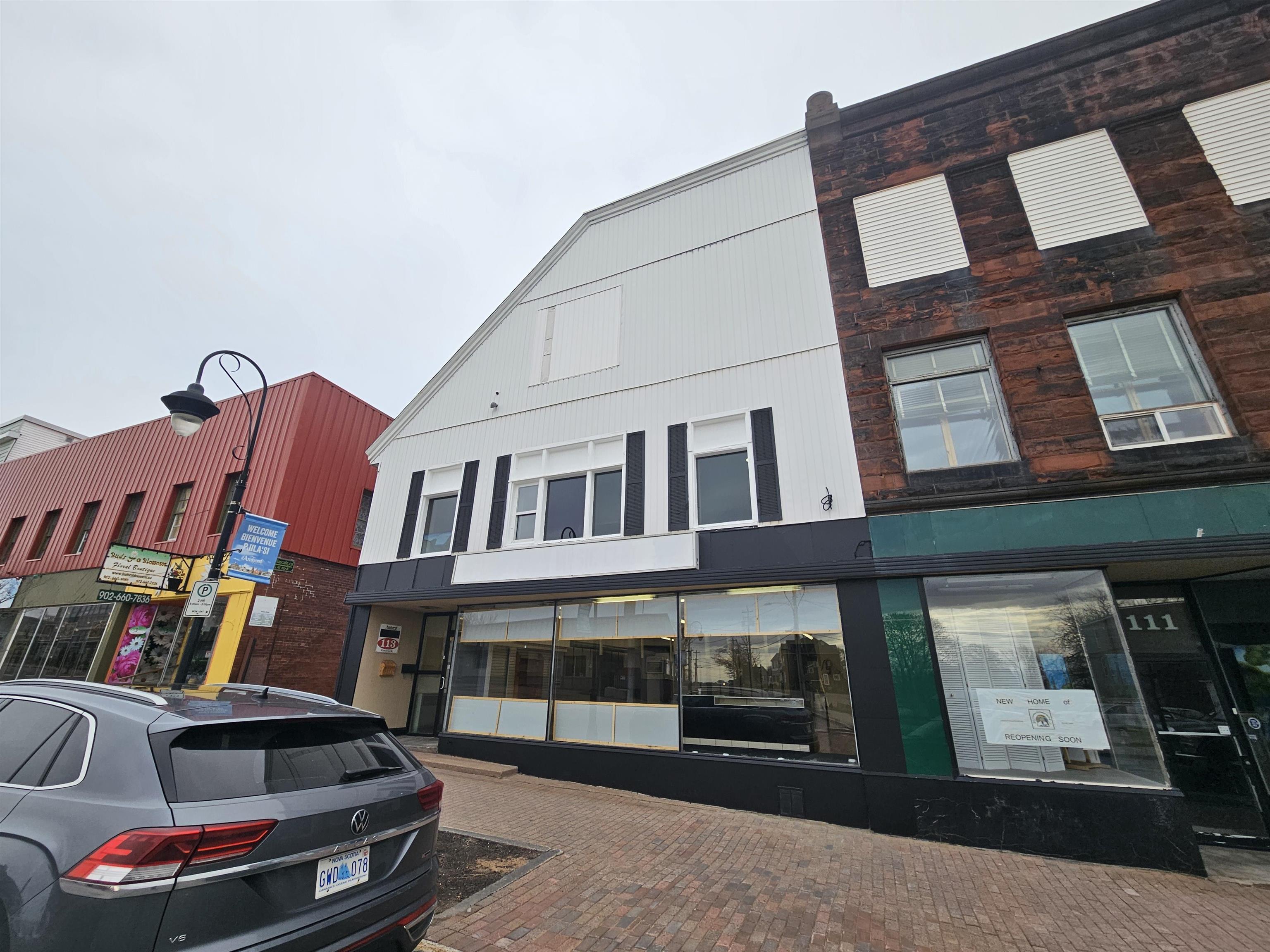 $200,000.00: 113 East Victoria Street, Amherst