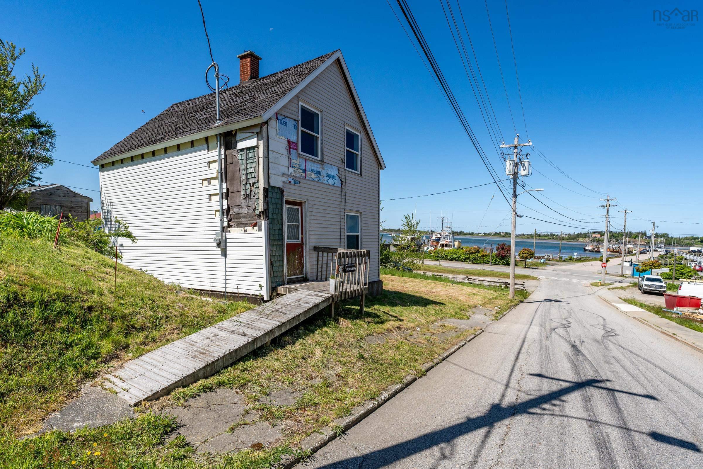 $64,000.00: 7 Pearl Street, Yarmouth