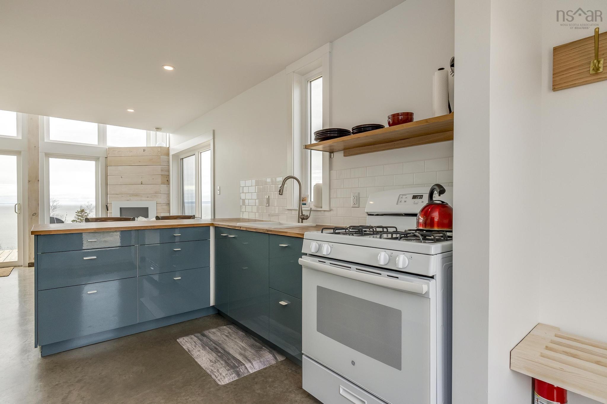 $745,000.00: 83/85 Russia Road, Harbourville