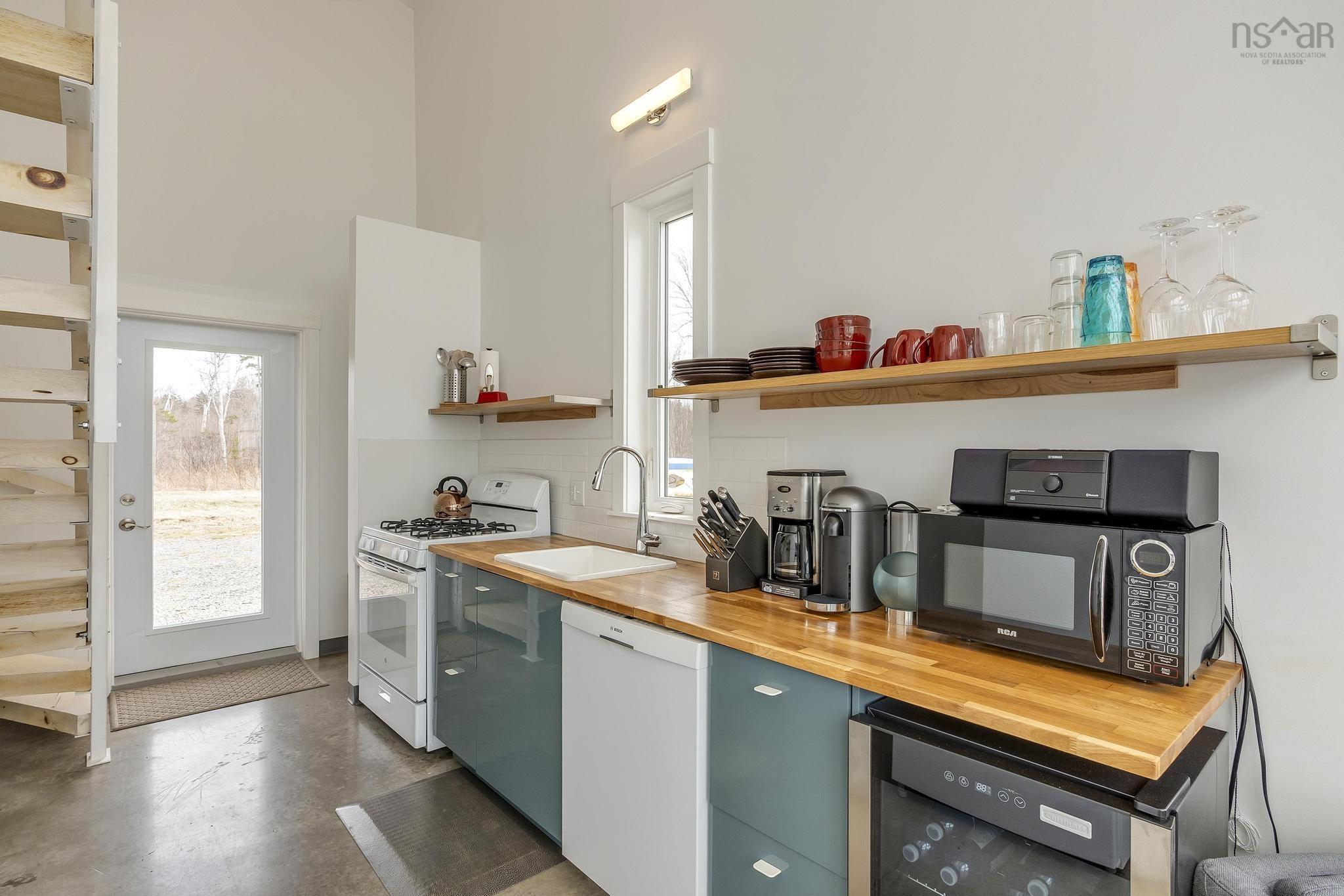 $745,000.00: 83/85 Russia Road, Harbourville