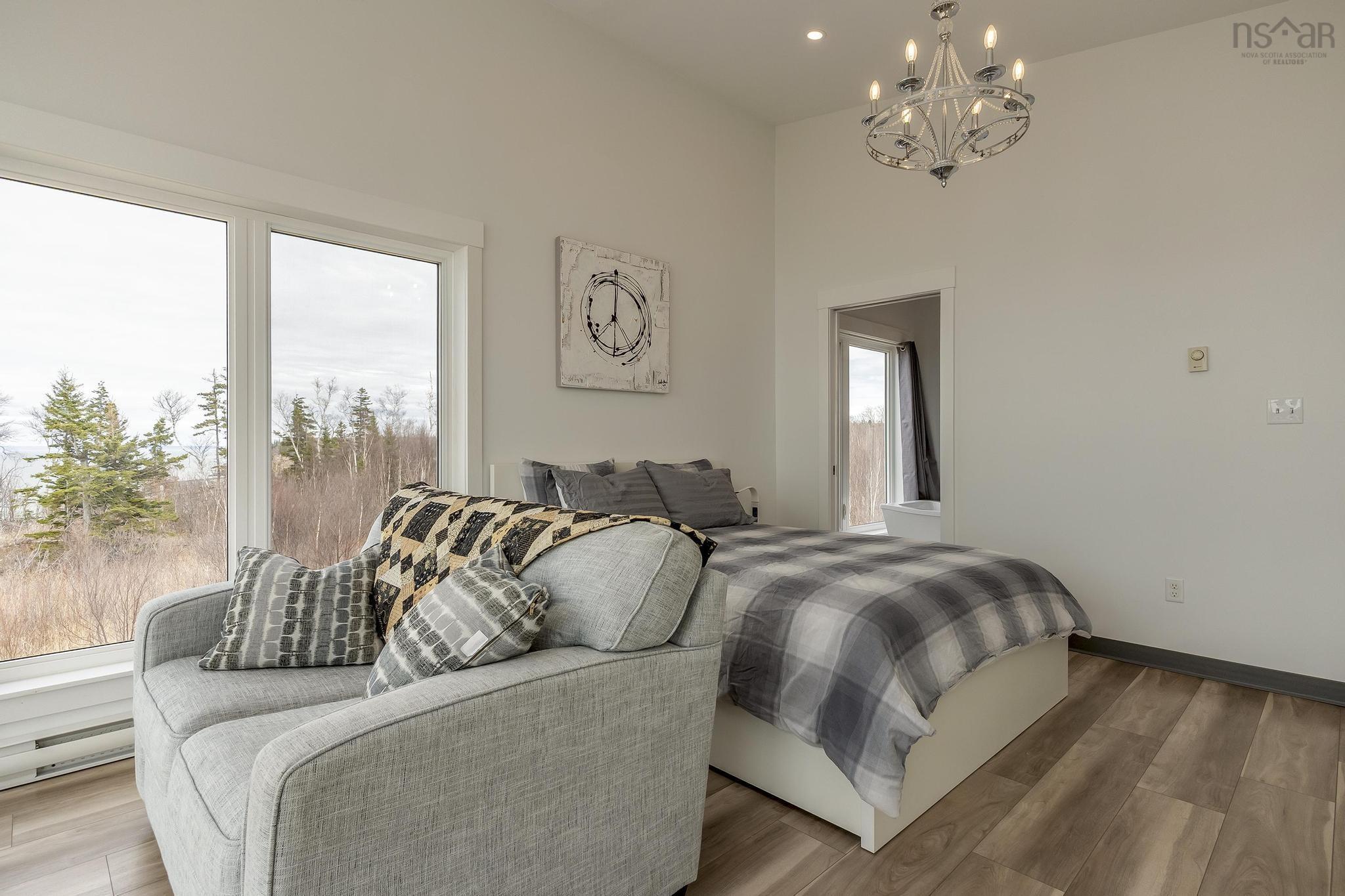 $699,999.00: 83/85 Russia Road, Harbourville